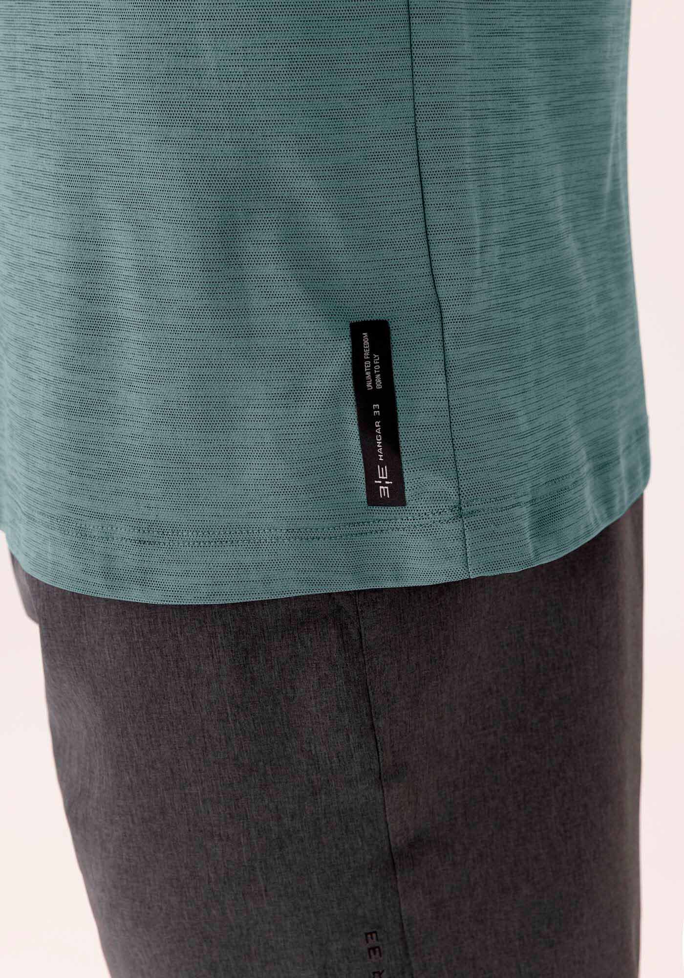 Camiseta B&aacute;sica De Mangas Curtas Em Malha De Poliamida, VERDE LIVE, large.