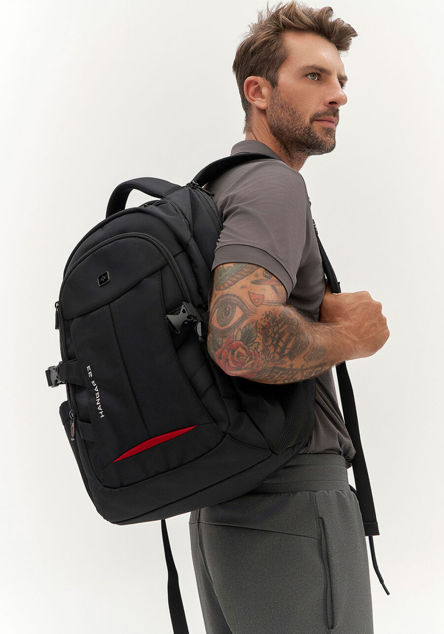 Mochila Utilitária Com Bolsos E Zíper Em Poliéster, PRETO REATIVO. Mochila Utilitária Com Bolsos E Zíper Em Poliéster, PRETO REATIVO, large.