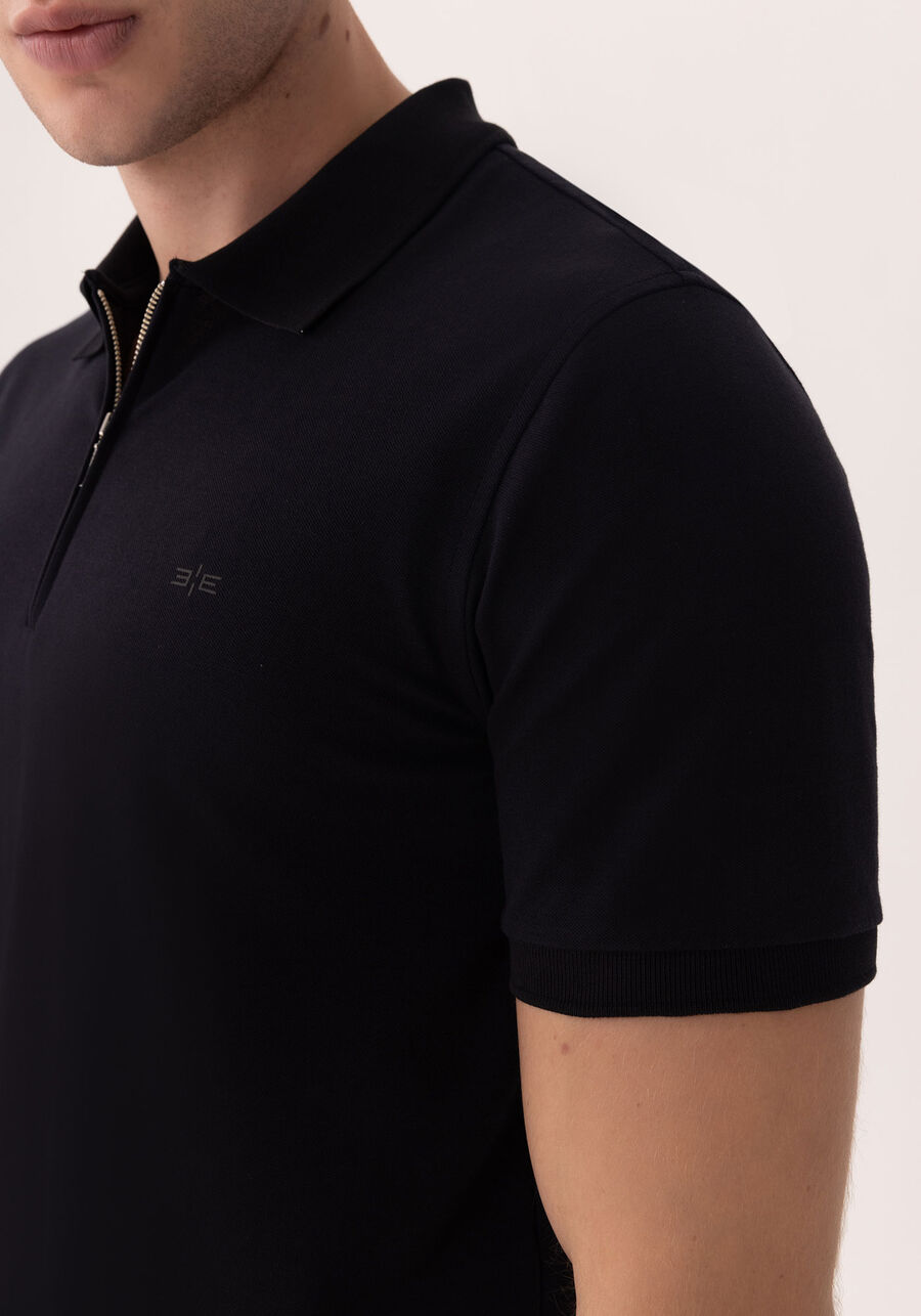 Camisa Polo Com Zíper Em Malha Piquet Pima, PRETO. Camisa Polo Com Zíper Em Malha Piquet Pima, PRETO, large.