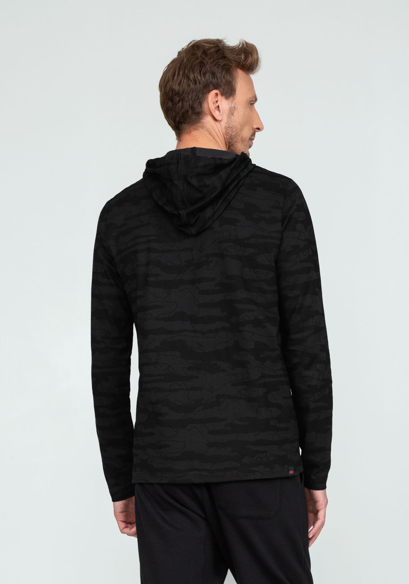 Camiseta Manga Longa com Capuz Tal Pai Tal Filho, GRID PRETO, large.