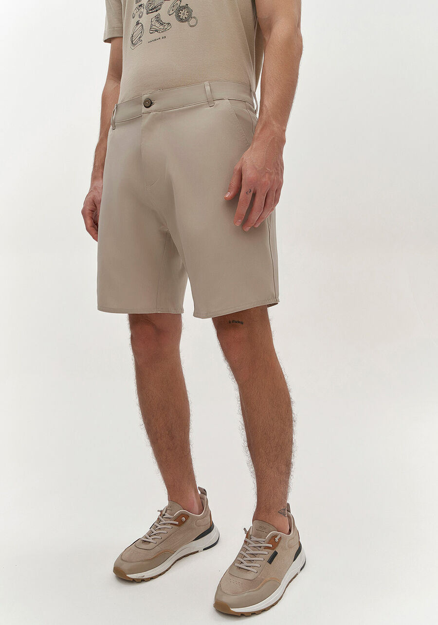 Shorts Masculino Com Bolsos Em Tecido De Alfaiataria, BEGE PANAMA. Shorts Masculino Com Bolsos Em Tecido De Alfaiataria, BEGE PANAMA, large.