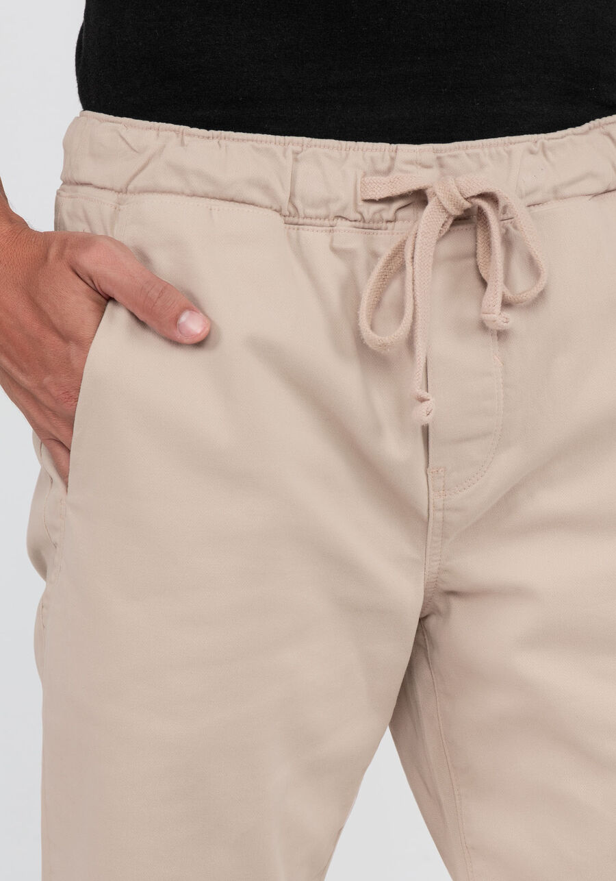 Bermuda Jogging Com Bolsos Em Sarja Denim Malha, NATURAL. Bermuda Jogging Com Bolsos Em Sarja Denim Malha, NATURAL, large.