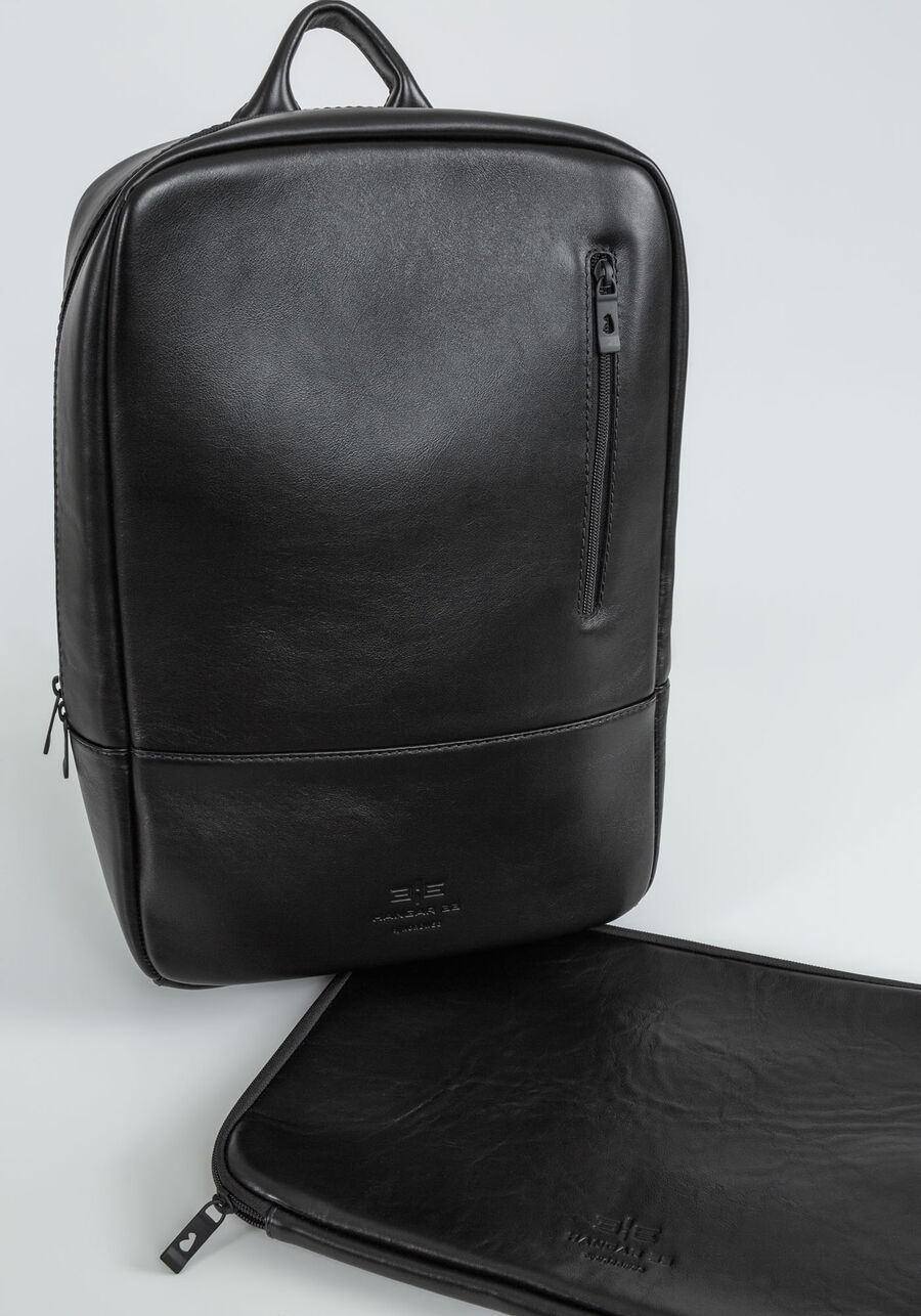 Mochila Masculina em Couro, PRETO REATIVO. Mochila Masculina em Couro, PRETO REATIVO, large.