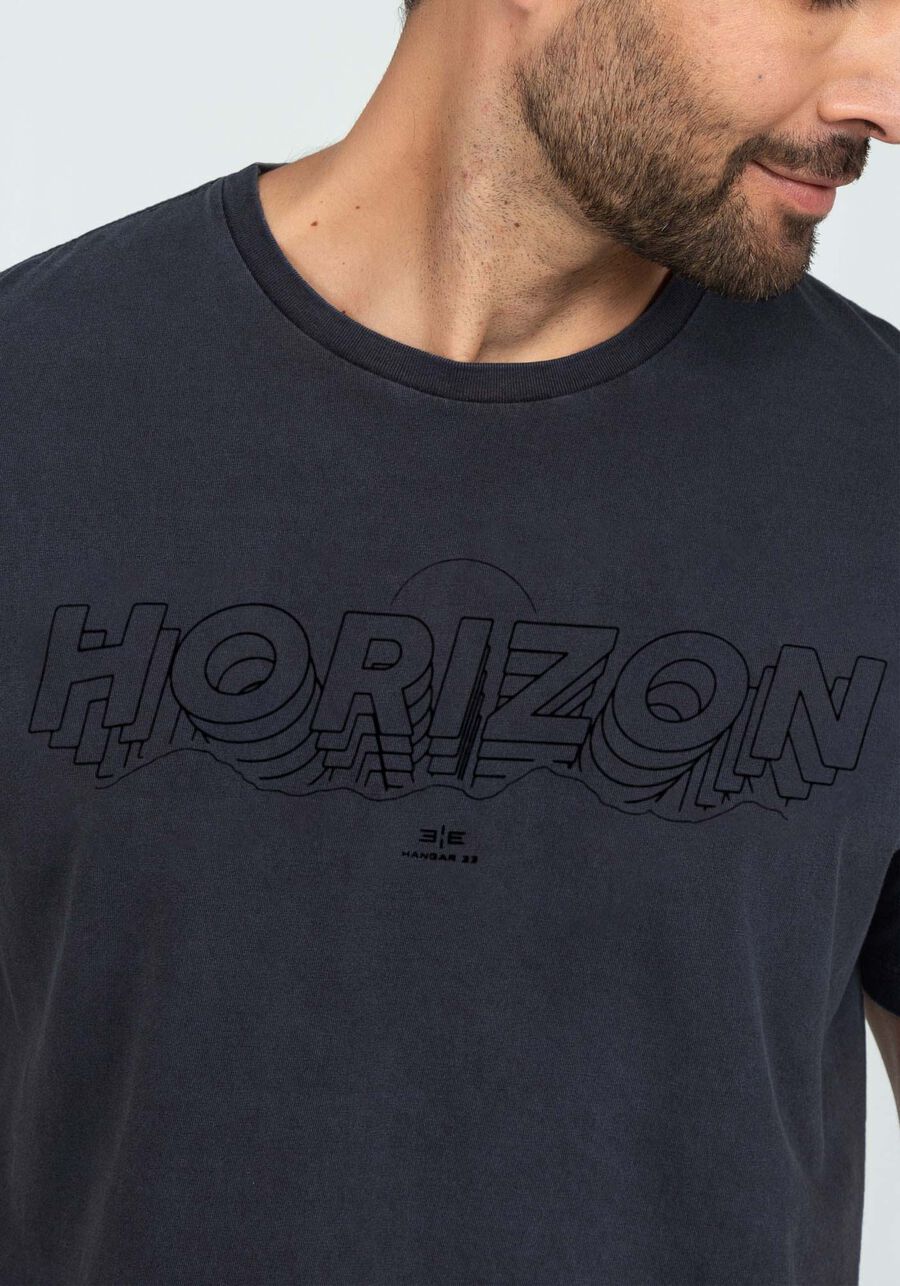 Camiseta em Malha Estampa Lettering, CINZA NOTI. Camiseta em Malha Estampa Lettering, CINZA NOTI, large.