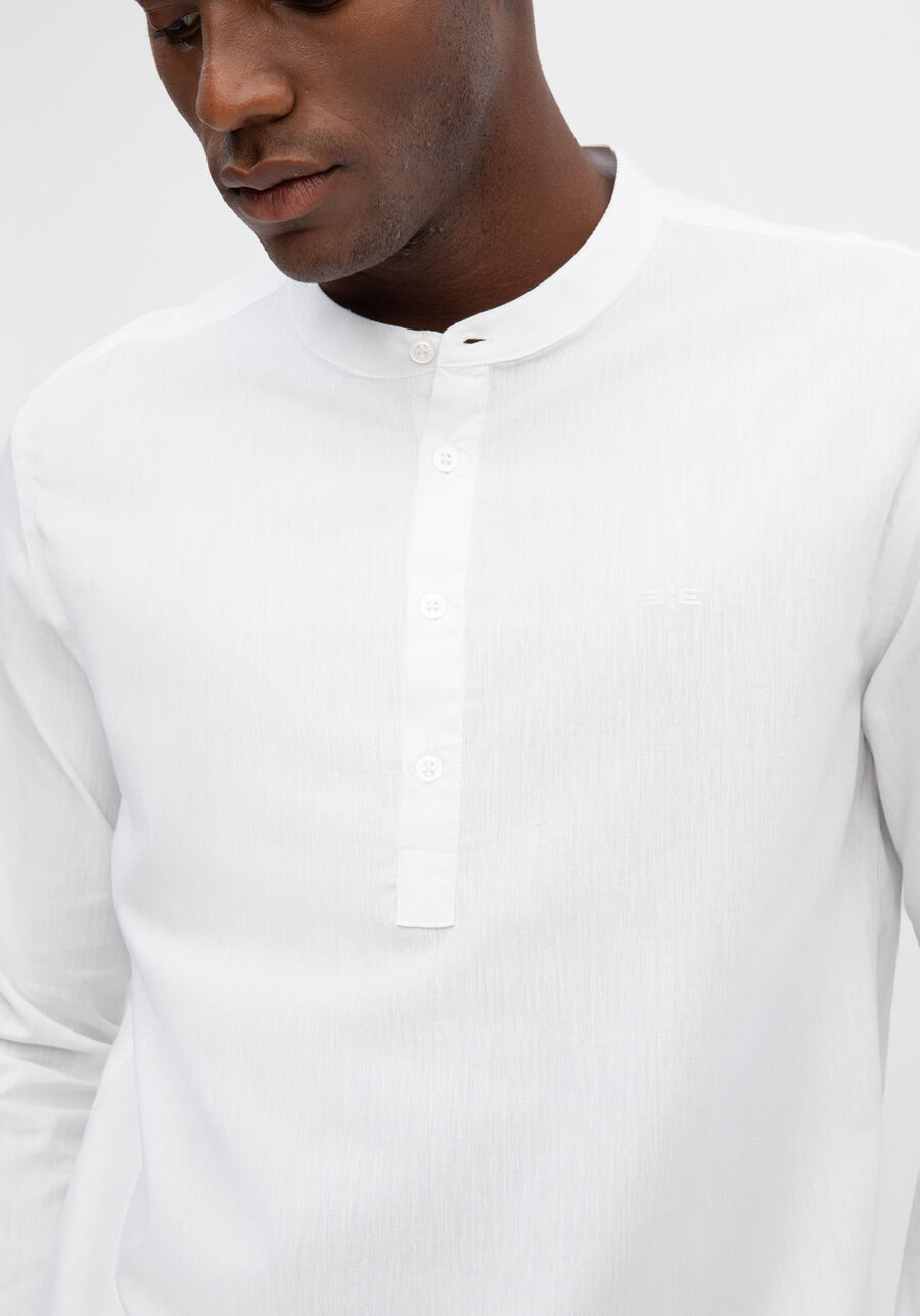 Camisa Bata Slim Fit De Mangas Longas Com Linho, BRANCO. Camisa Bata Slim Fit De Mangas Longas Com Linho, BRANCO, large.