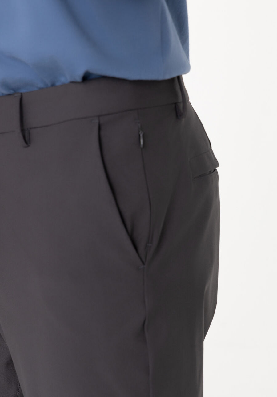 Calça Com Bolsos E Passantes No Cós, CINZA NIGHTCALL. Calça Com Bolsos E Passantes No Cós, CINZA NIGHTCALL, large.