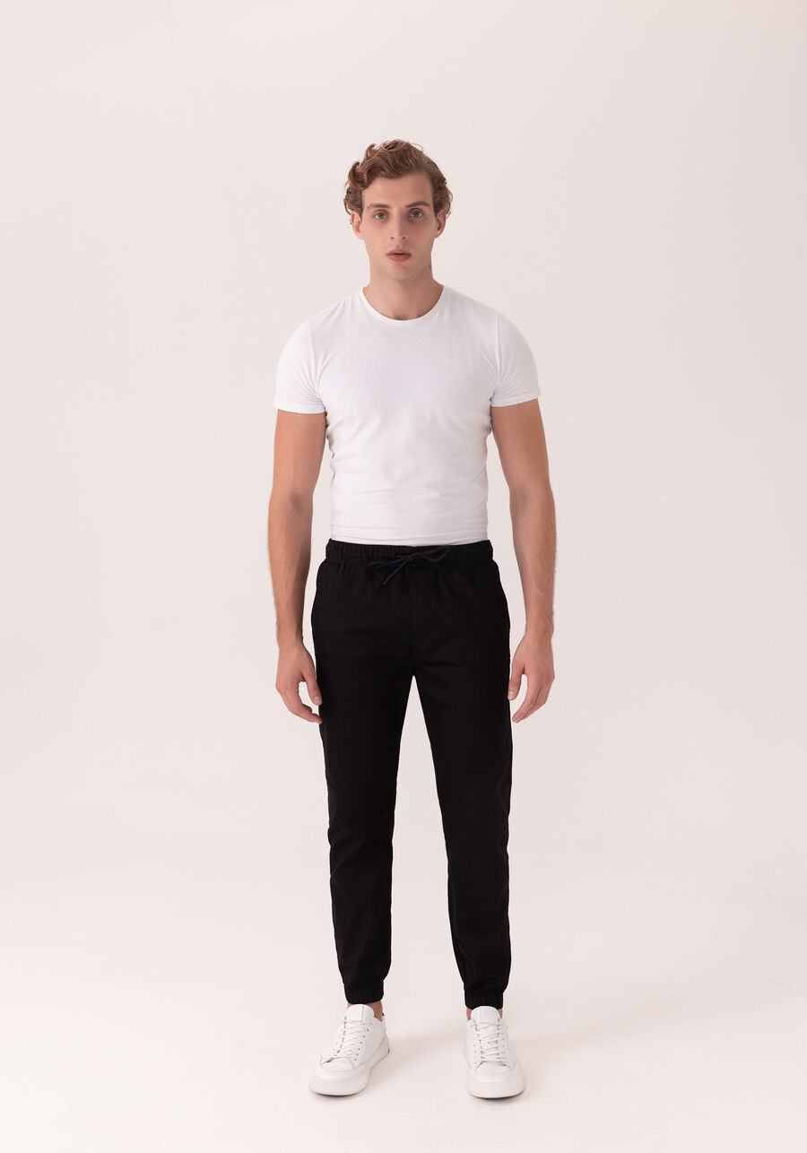 Calça Jogging Com Bolsos Em Sarja Com Elastano, PRETO REATIVO. Calça Jogging Com Bolsos Em Sarja Com Elastano, PRETO REATIVO, large.