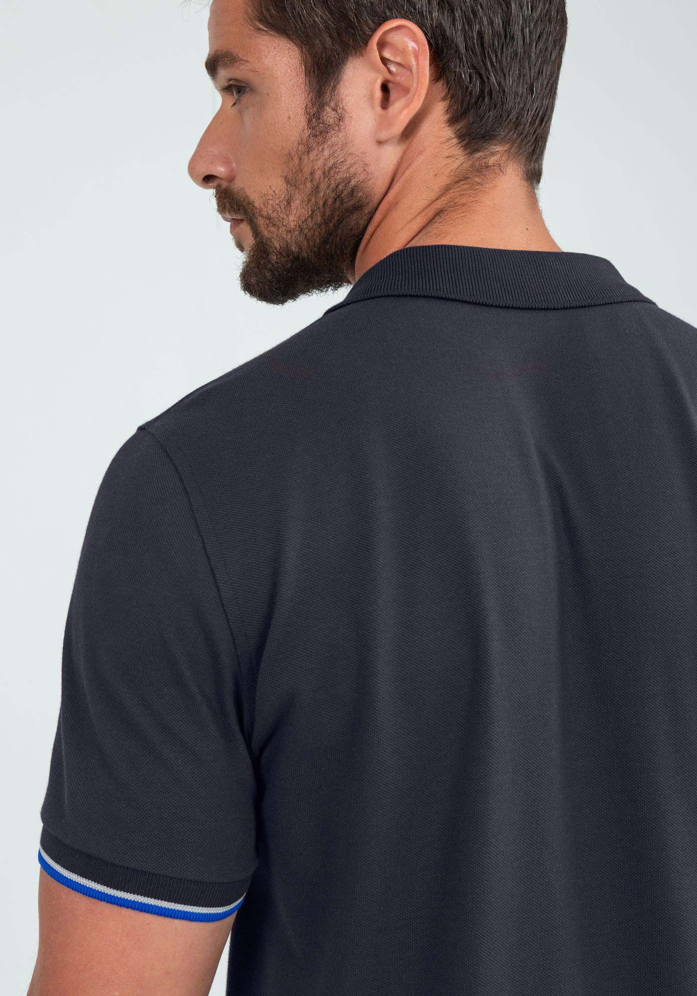 Camisa Polo em Malha Piquet com Retil&iacute;nea, CINZA NOTI, large.