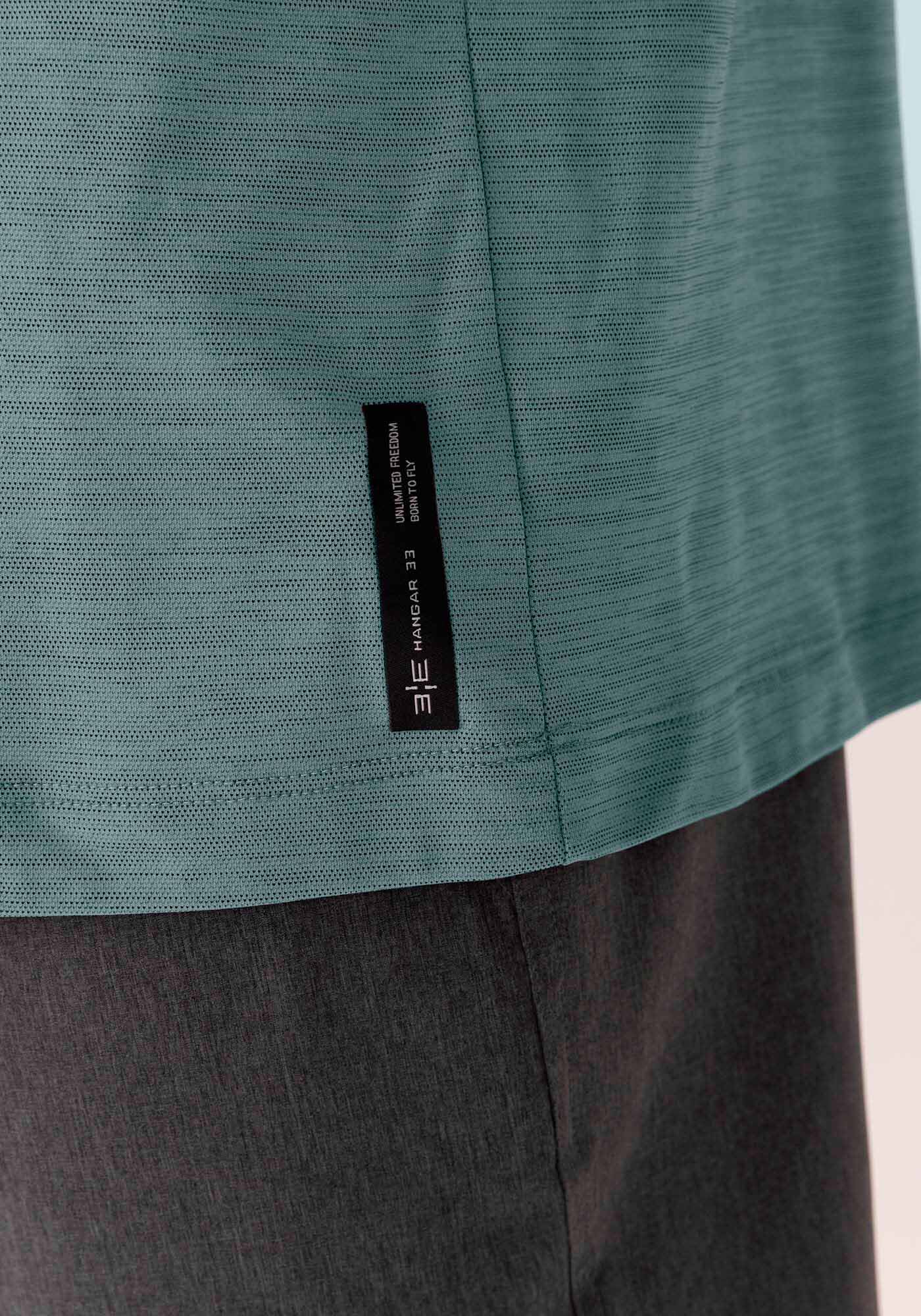 Camiseta B&aacute;sica De Mangas Curtas Em Malha De Poliamida, VERDE LIVE, large.