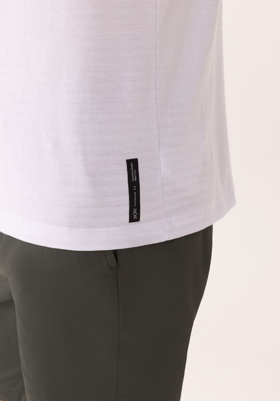 Regata Básica Em Malha Texturizada De Algodão, BRANCO. Regata Básica Em Malha Texturizada De Algodão, BRANCO, large.