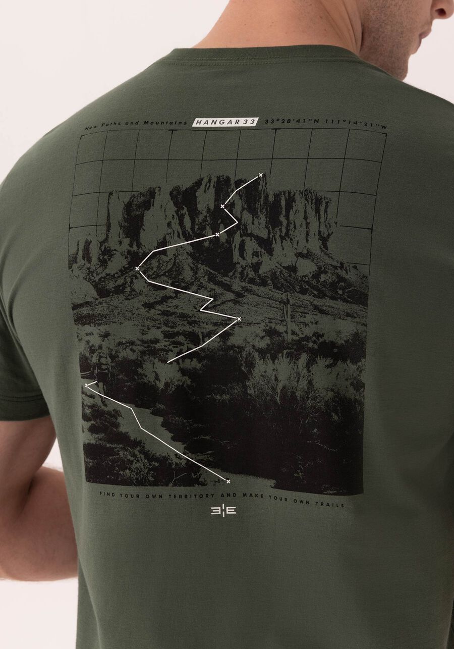 Camiseta Em Algodão Peletizado Com Estampa Frente E Costas, VERDE HEIR. Camiseta Em Algodão Peletizado Com Estampa Frente E Costas, VERDE HEIR, large.