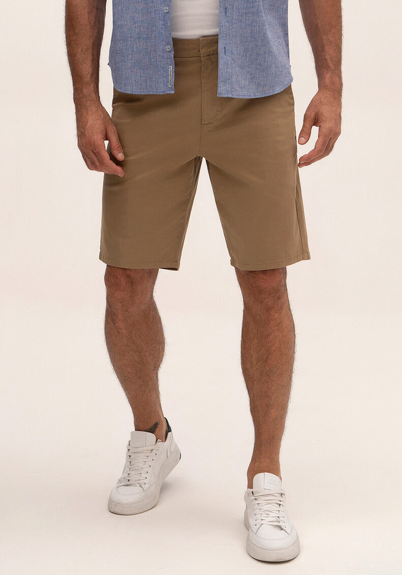 Bermuda Jogger Chino Masculina Em Sarja Amaciada, CAQUI RAIZ, large.
