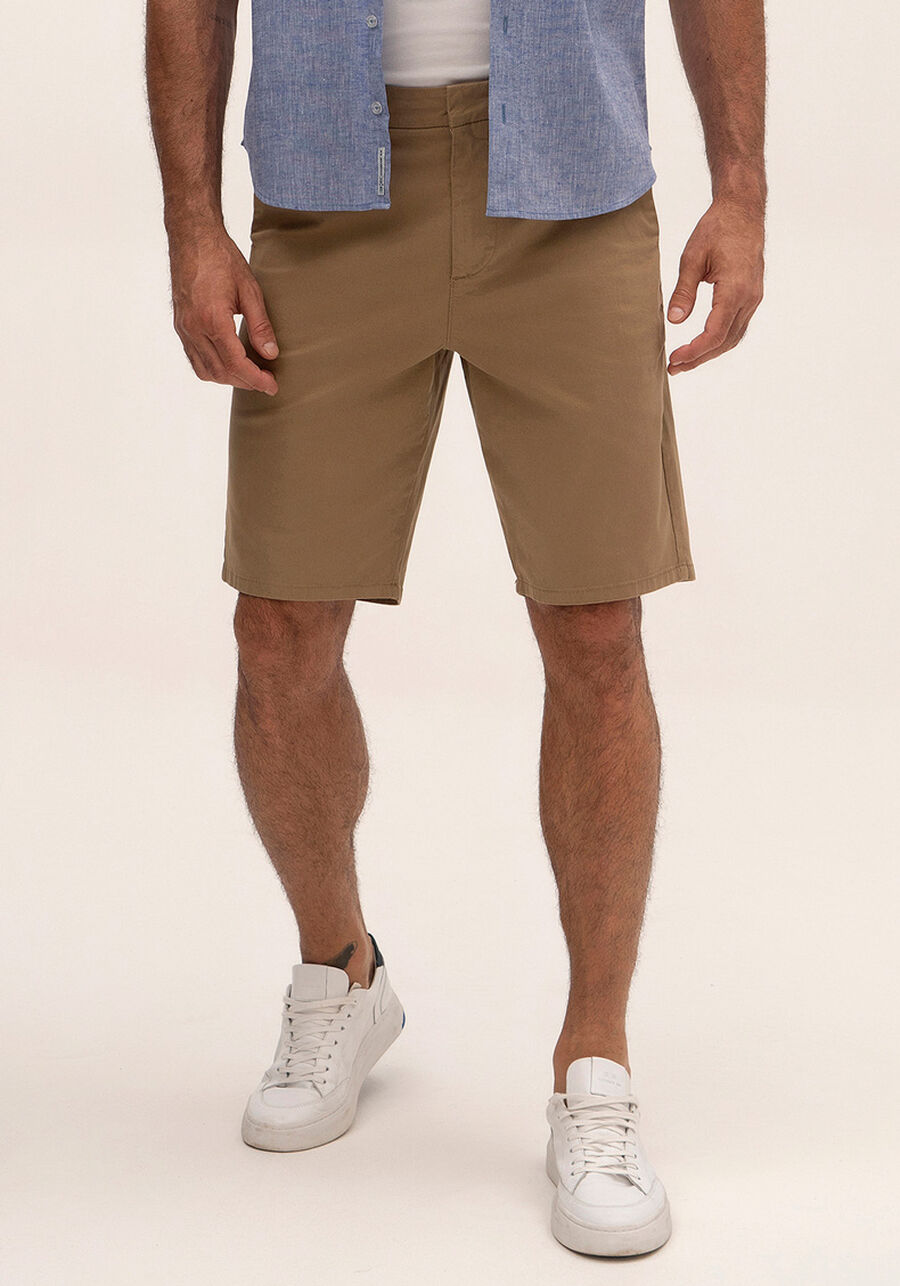 Bermuda Jogger Chino Masculina Em Sarja Amaciada, CAQUI RAIZ. Bermuda Jogger Chino Masculina Em Sarja Amaciada, CAQUI RAIZ, large.