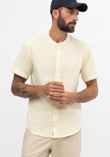 Camisa Manga Curta Masculina Slim Fit em Gola Padre, AMARELO ROSITA. Camisa Manga Curta Masculina Slim Fit em Gola Padre, AMARELO ROSITA, large.