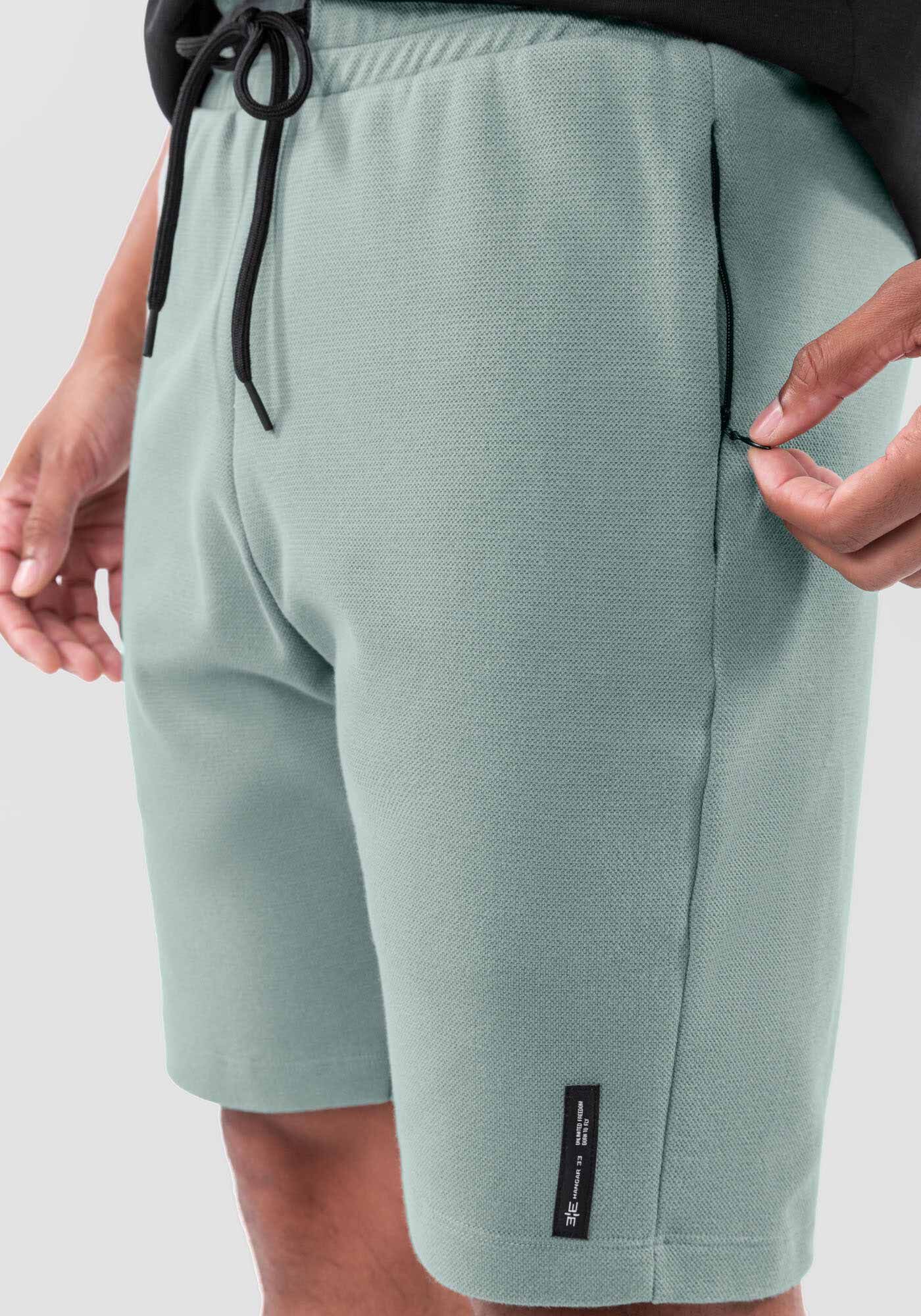 Bermuda Masculina em Moletom com Bolso Z&iacute;per, VERDE TEOS, large.