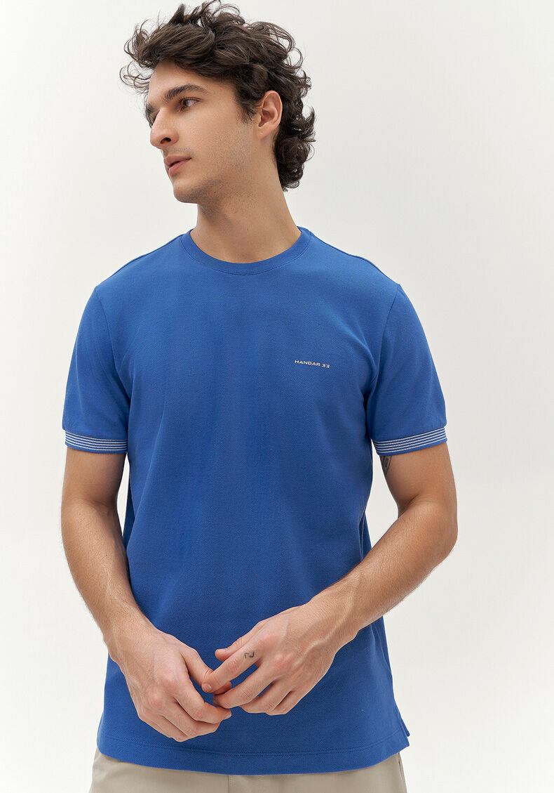 Camiseta Masculina em Malha Piquet com Retil&iacute;nea, AZUL OMEGA, large.