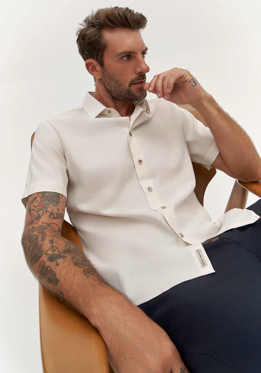 Camisa Manga Curta Masculina em Tecido Linho, BRANCO OFF WHITE. Camisa Manga Curta Masculina em Tecido Linho, BRANCO OFF WHITE, large.