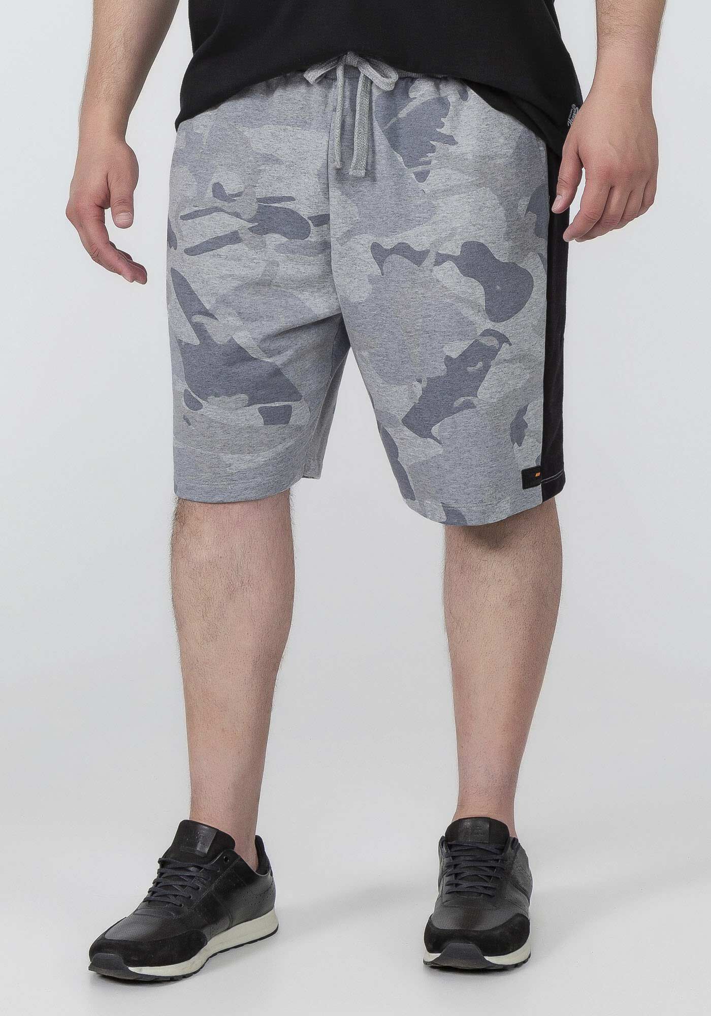 Bermuda Masculina Camuflada Big Tall Hangar 33