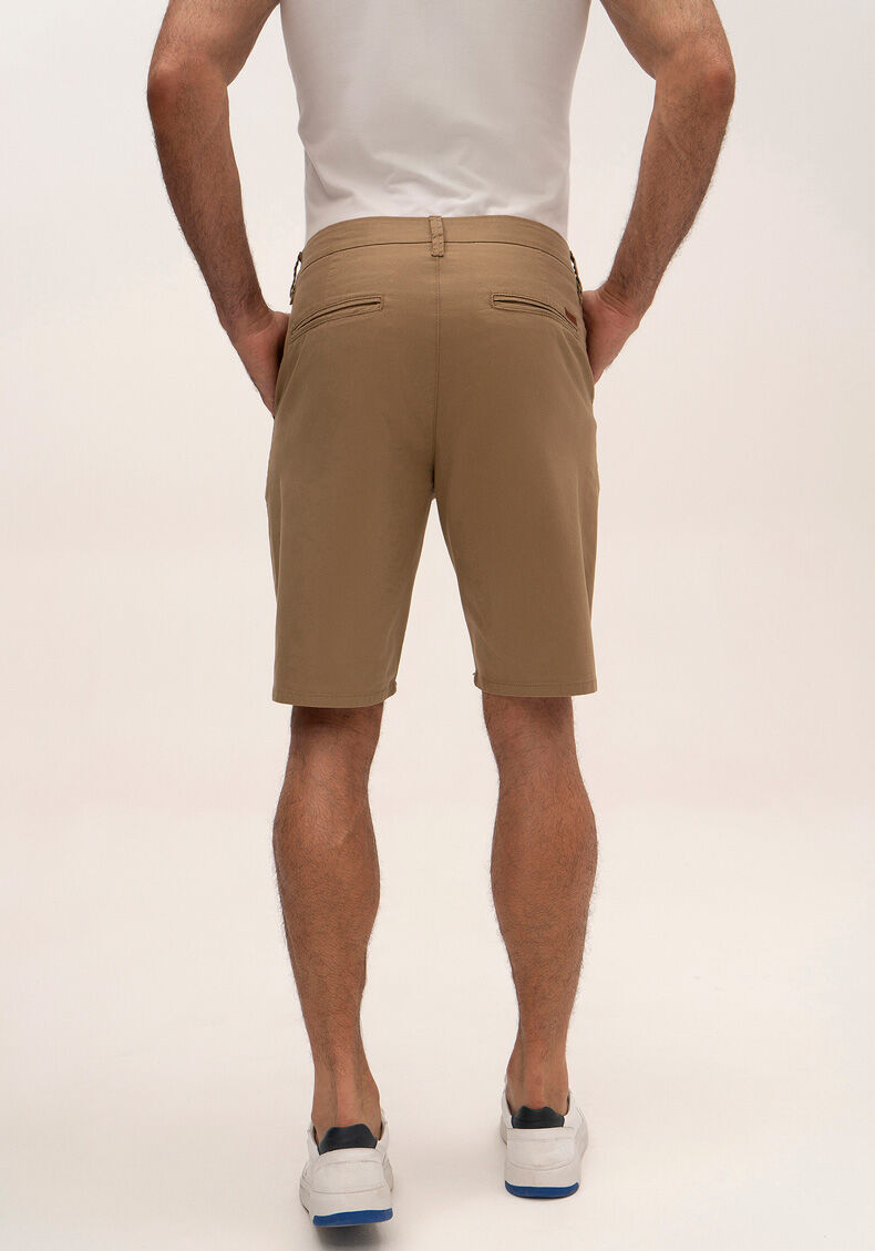 Bermuda Jogger Chino Masculina Em Sarja Amaciada, CAQUI RAIZ, large.
