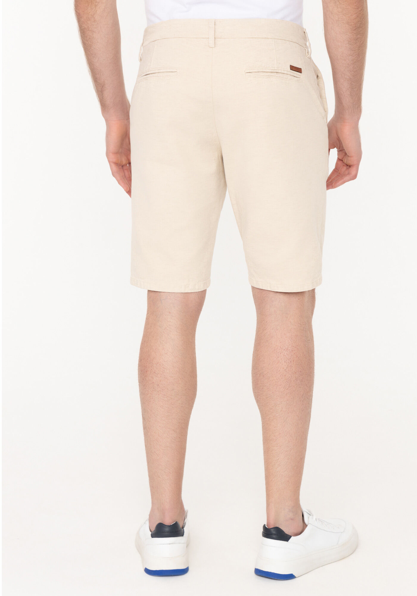 Bermuda Reta Radial Masculina Com Bolsos E Cadar&ccedil;o No C&oacute;s, BEGE MARFIM, large.