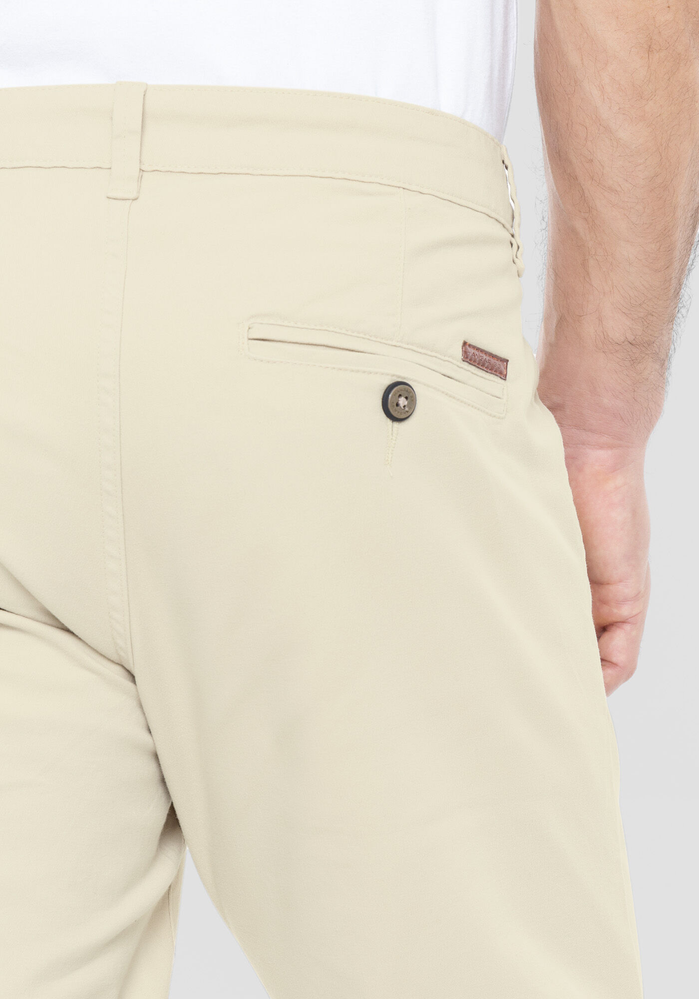 Cal&ccedil;a Reta Radial Em Sarja De Alfaiataria Com Elastano, BEGE AREIA, large.