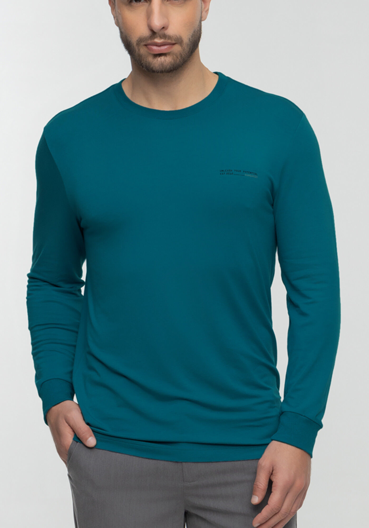 Camiseta De Mangas Longas Com Gola Redonda Em Malha Modal, AZUL FRANCA, large.