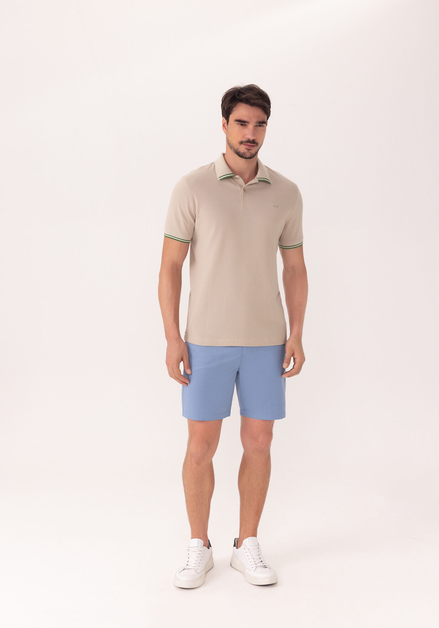 Camisa De Mangas Curtas Com Gola Polo Em Malha Piquet, BEGE SILVERSTONE, large.