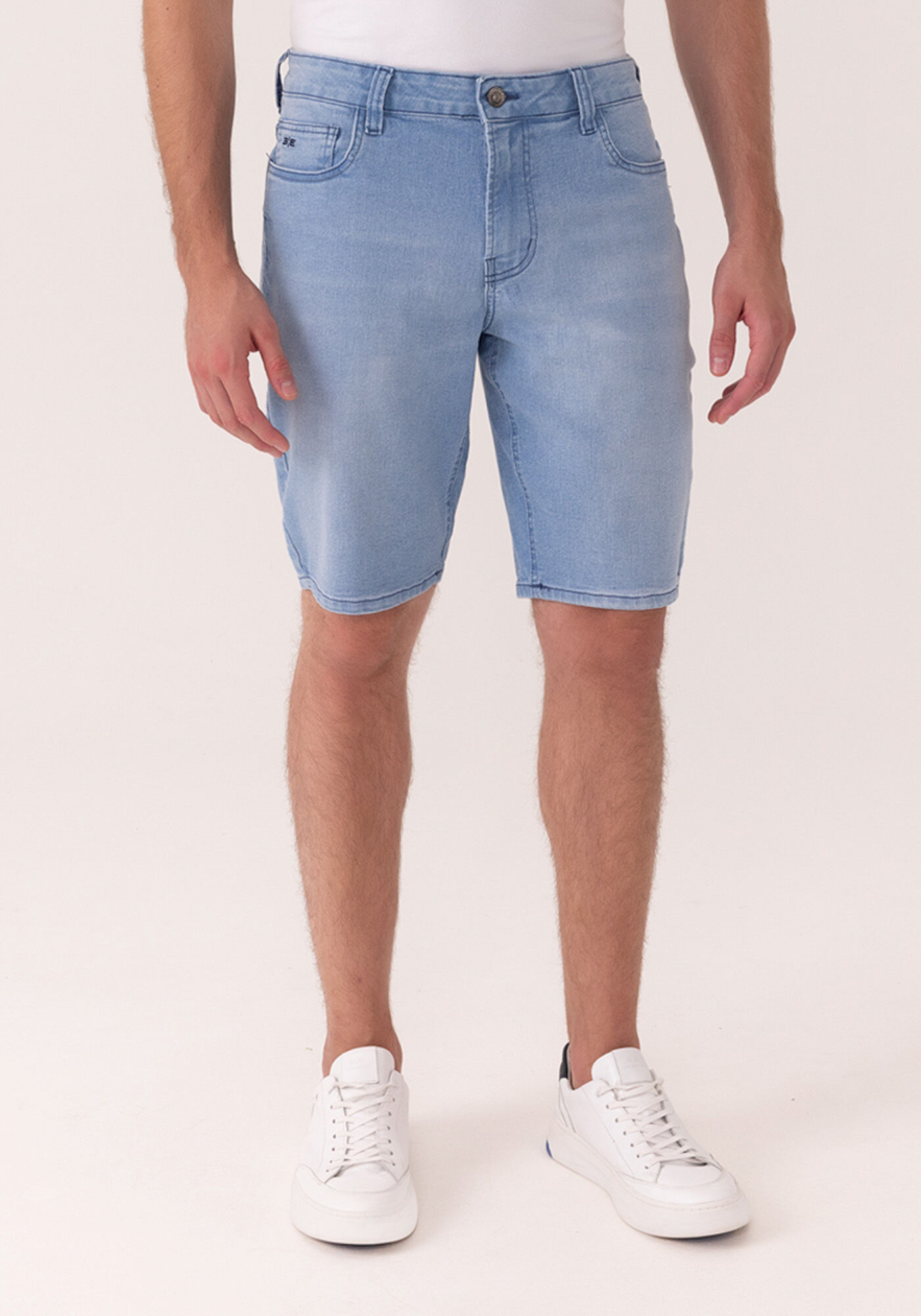 Bermuda Jeans Reta Radial Com Bolsos, JEANS, large.