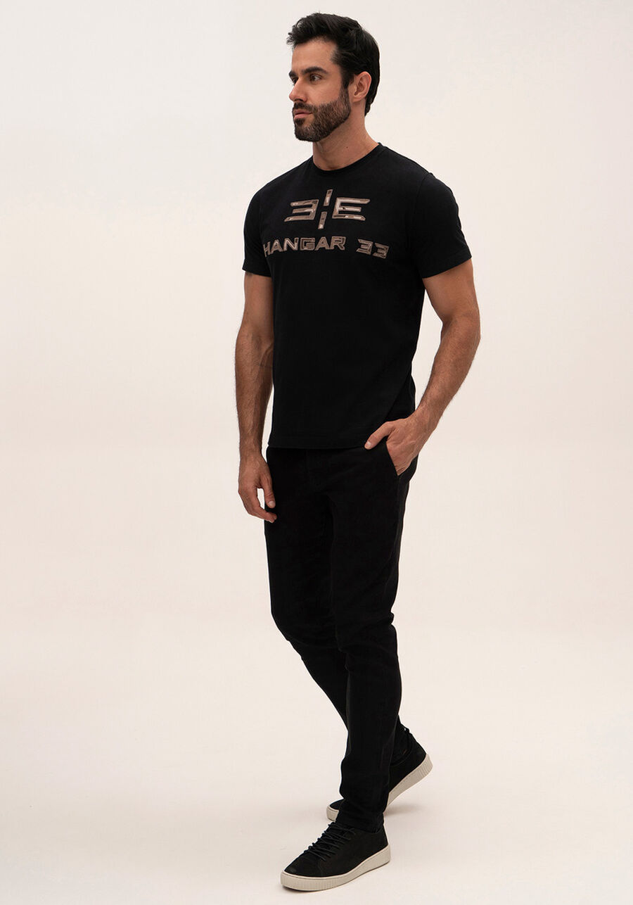 Camiseta Com Estampa Localizada Em Malha Natural Classic, PRETO REATIVO. Camiseta Com Estampa Localizada Em Malha Natural Classic, PRETO REATIVO, large.