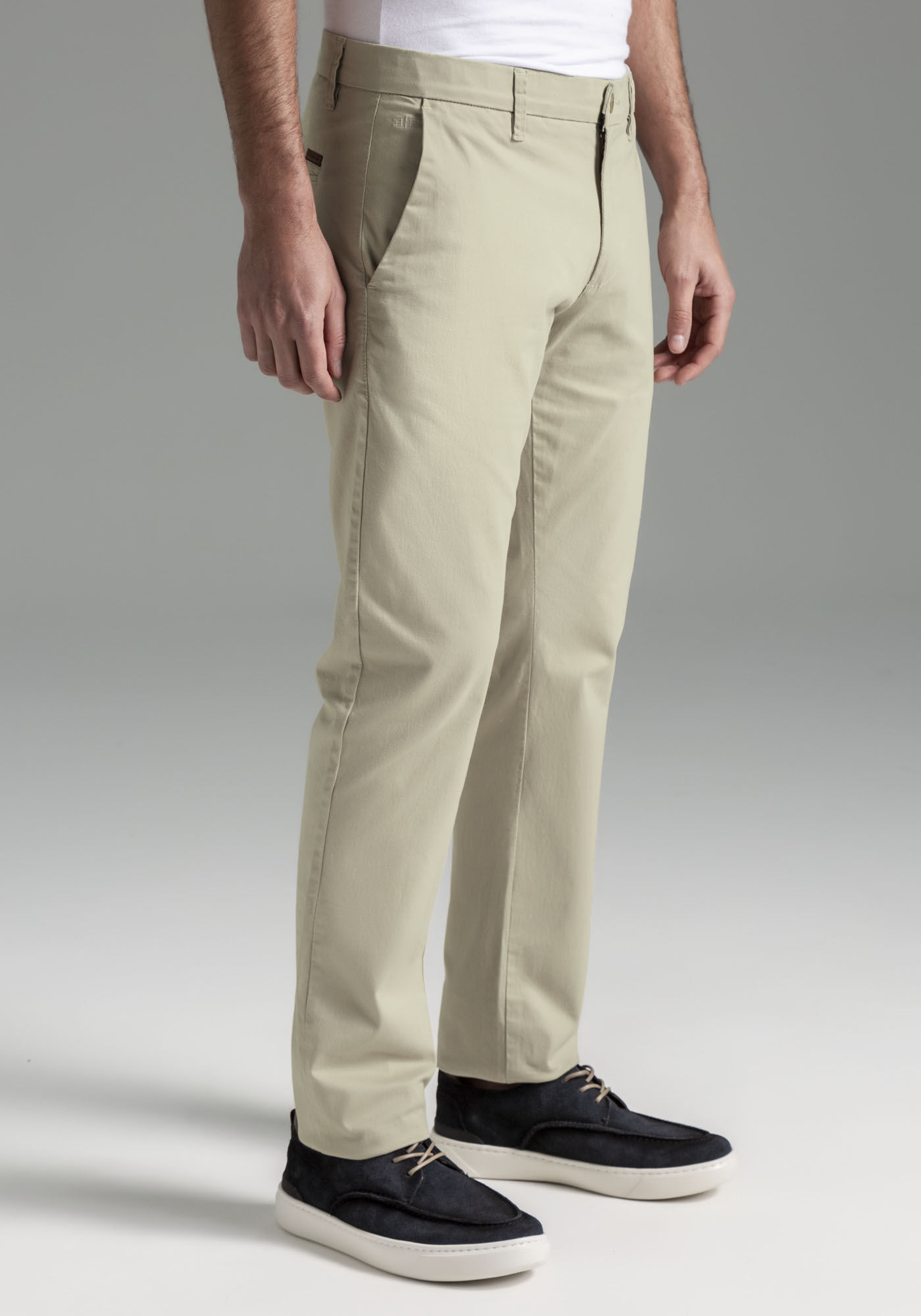 Cal&ccedil;a Sarja Masculina Chino com Shirt Lock, BEGE GELO, large.