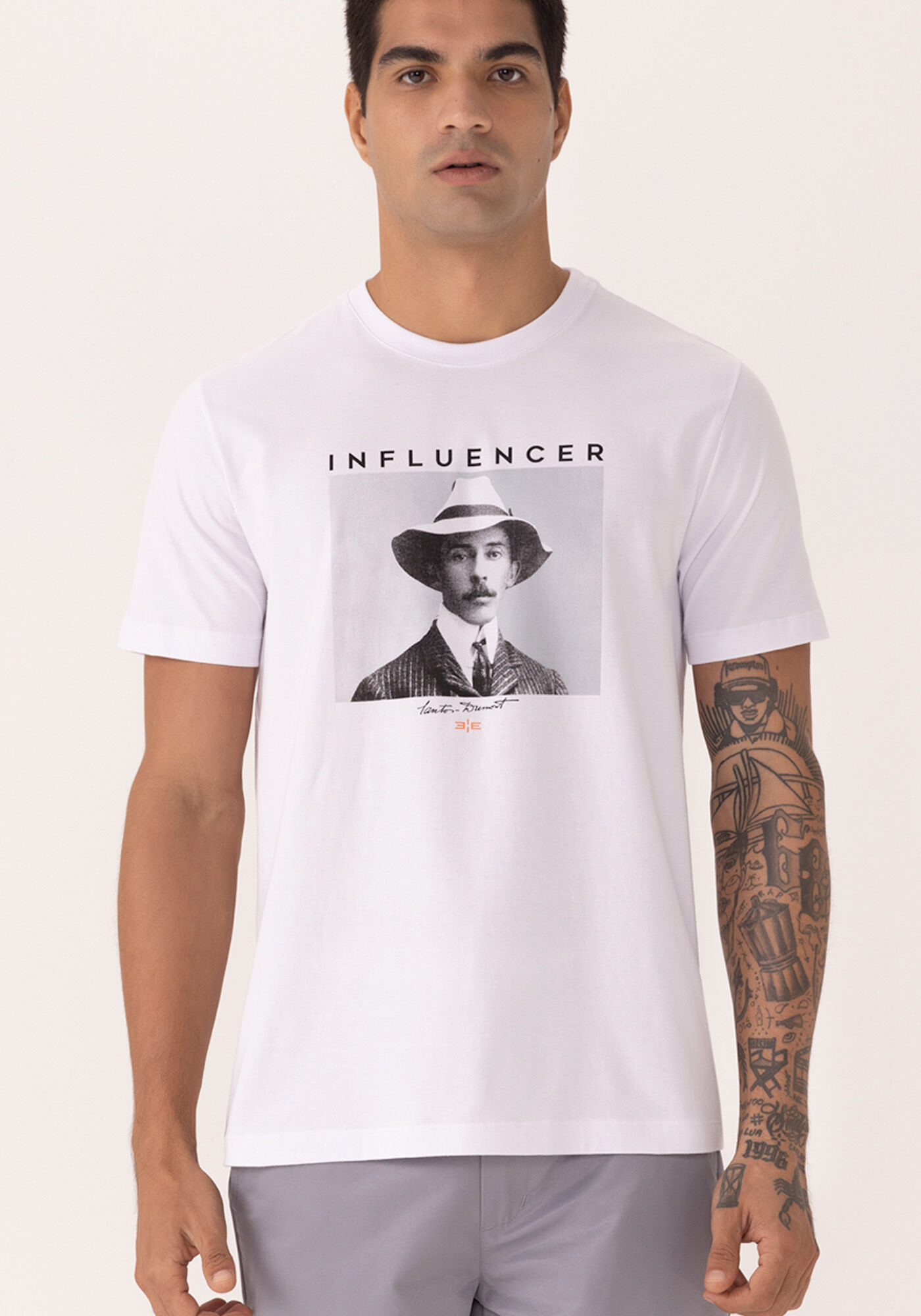 Camiseta Com Estampa Localizada Em Meia Malha De Algod&atilde;o, BRANCO, large.