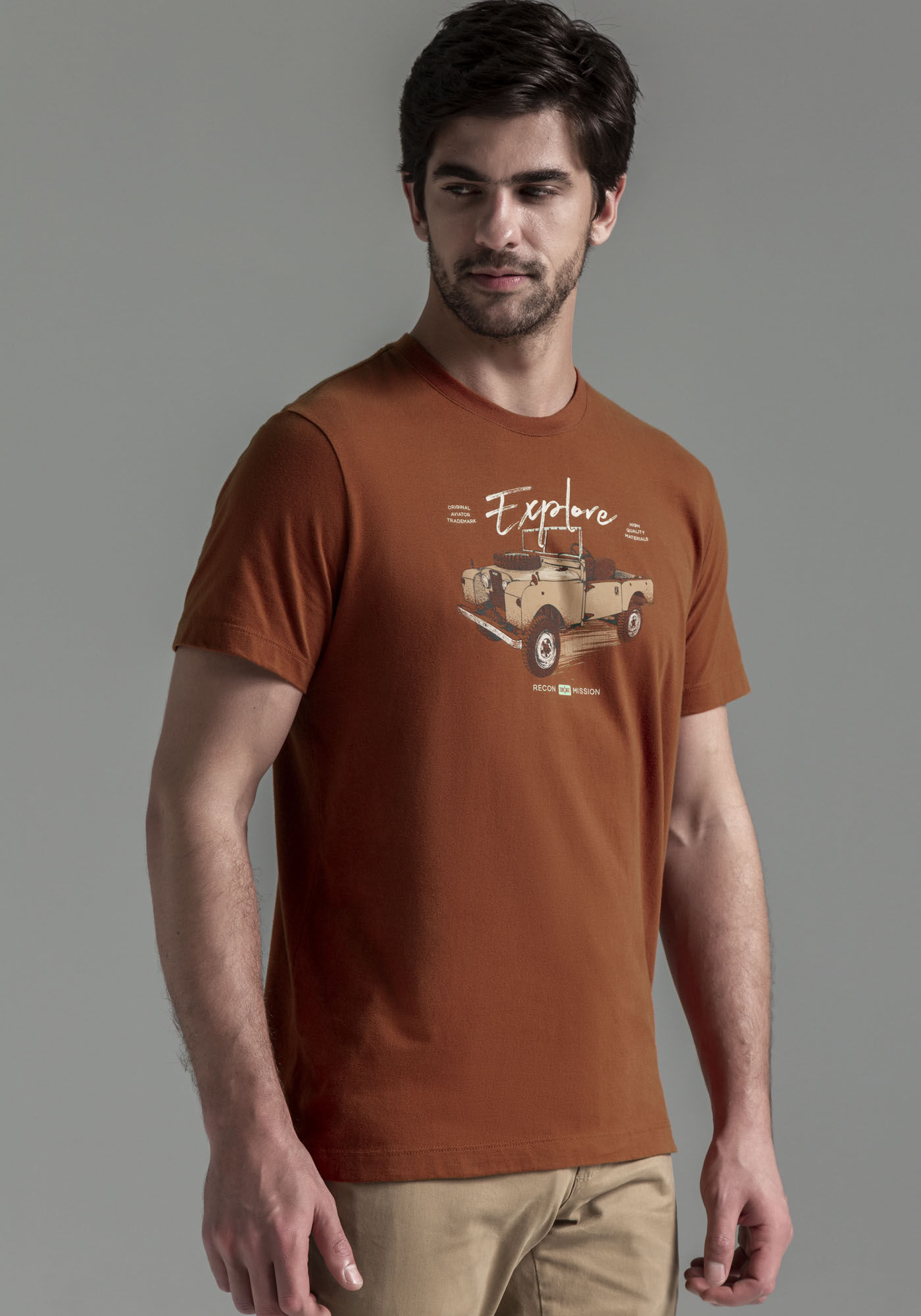 Camiseta Masculina em Malha Peletizada Estampada, LARANJA FERRUGEM, large.
