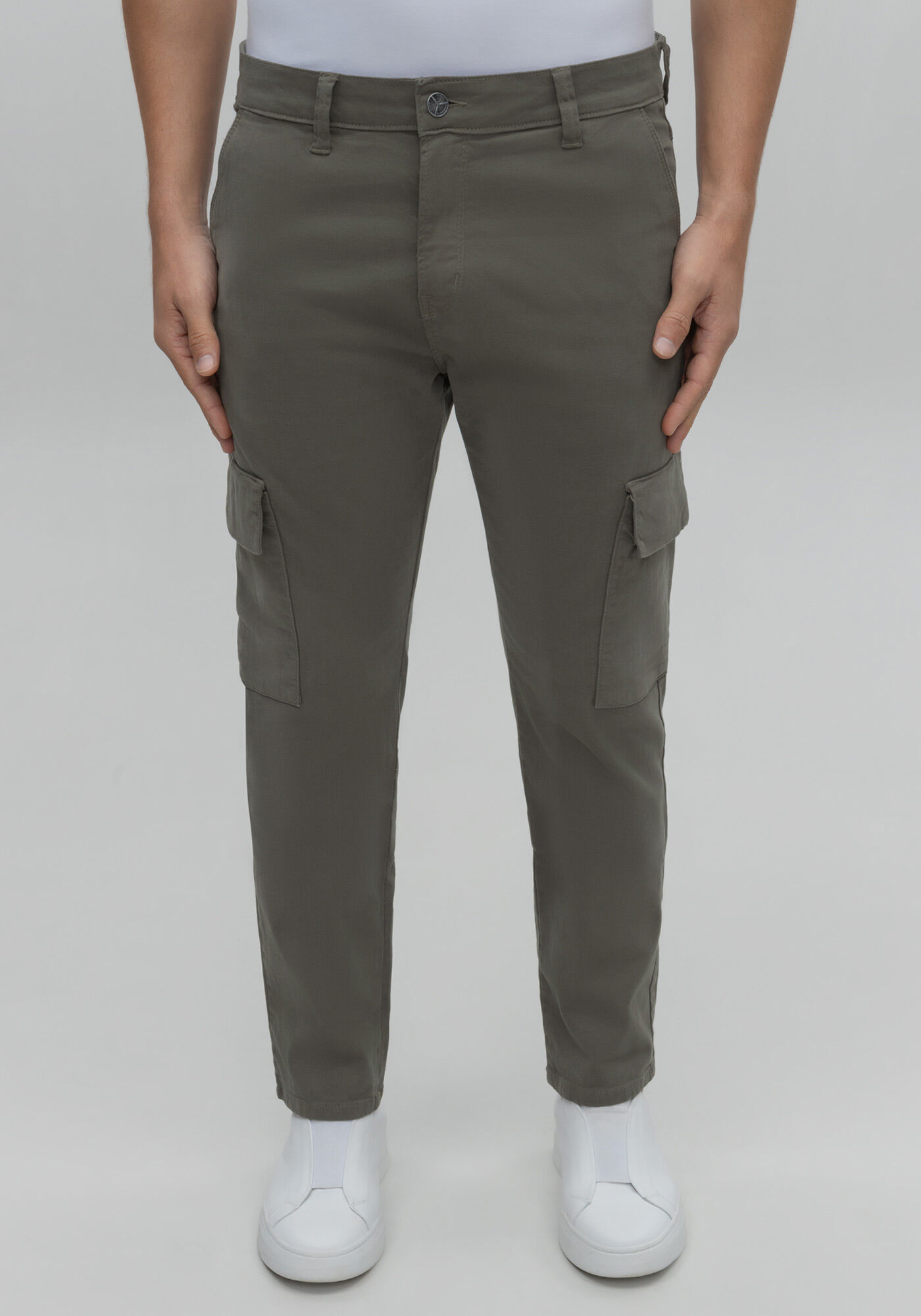 Cal&ccedil;a Jogging Com Bolso Cargo Em Sarja Denim Malha, VERDE FURIA, large.