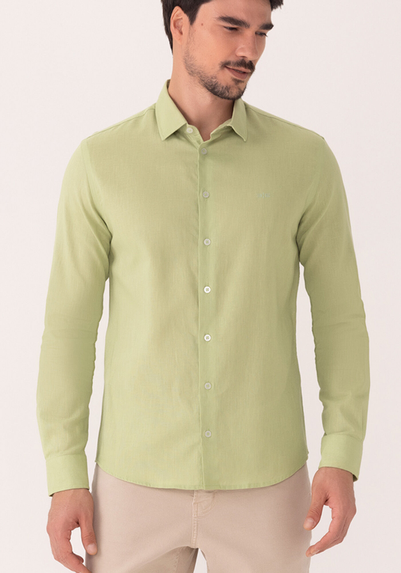 Camisa Slim Fit Em Tecido De Algod&atilde;o Com Linho, VERDE IOIO, large.
