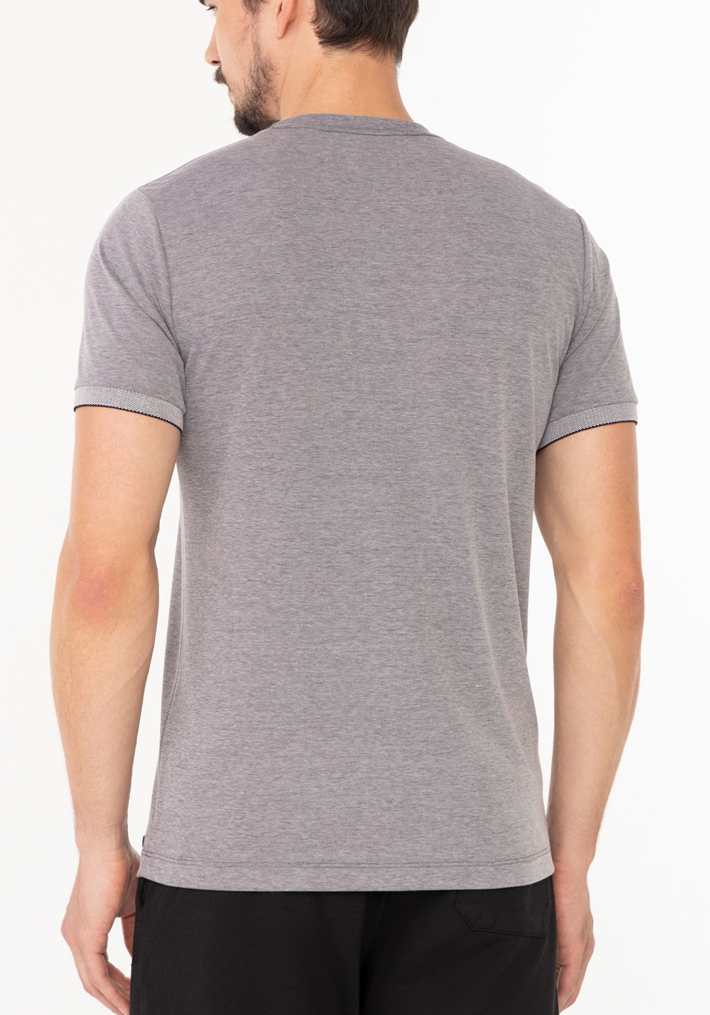 Camiseta B&aacute;sica De Mangas Curtas Em Malha Piquet, PRETO, large.