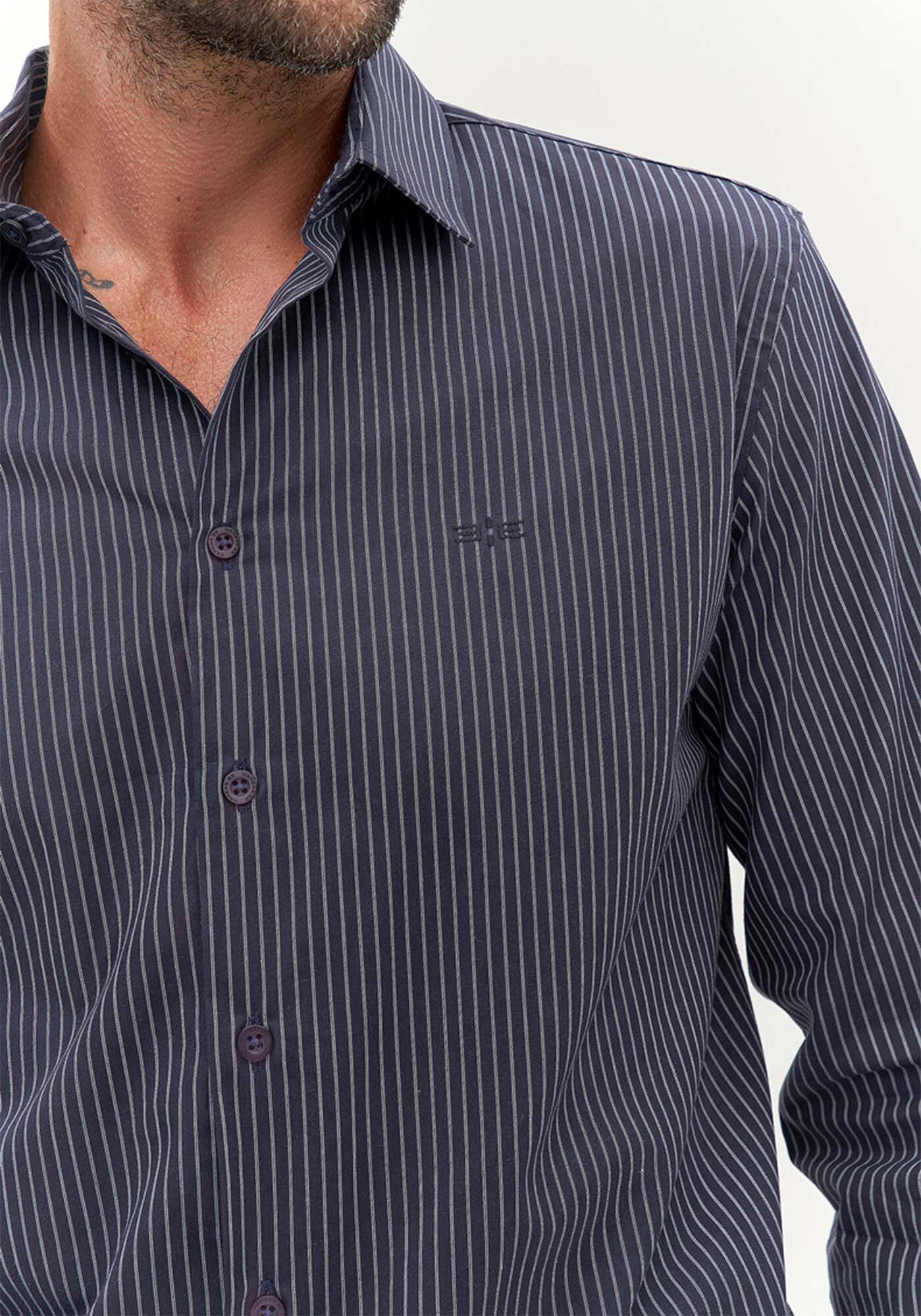 Camisa Comfort Listrada De Mangas Longas Em Tecido Plano, MARINHO, large.