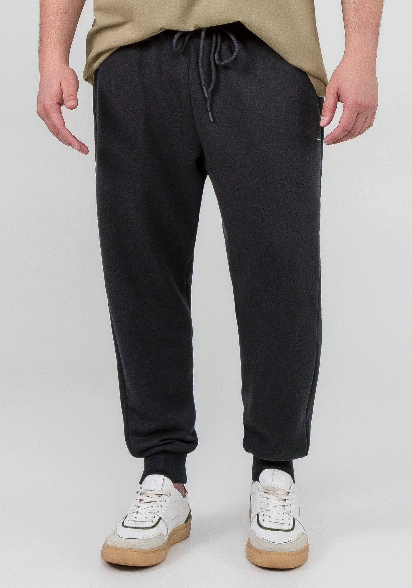 Large tall joggers 2025