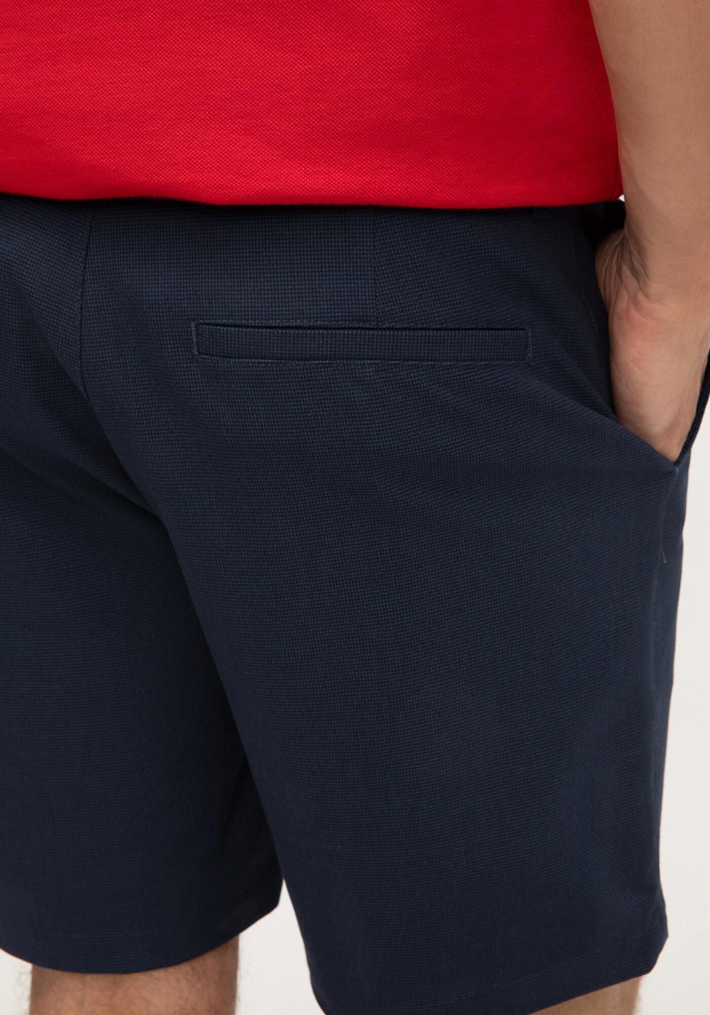 Shorts Com Bolsos Em Tecido Com Elastano, MARINHO IMPERIO, large.