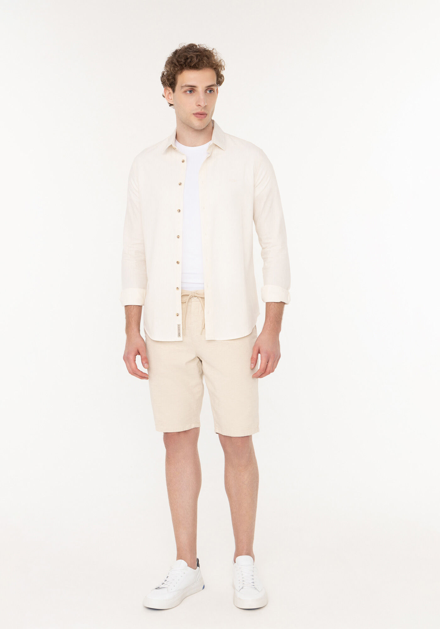 Bermuda Reta Radial Masculina Com Bolsos E Cadar&ccedil;o No C&oacute;s, BEGE MARFIM, large.