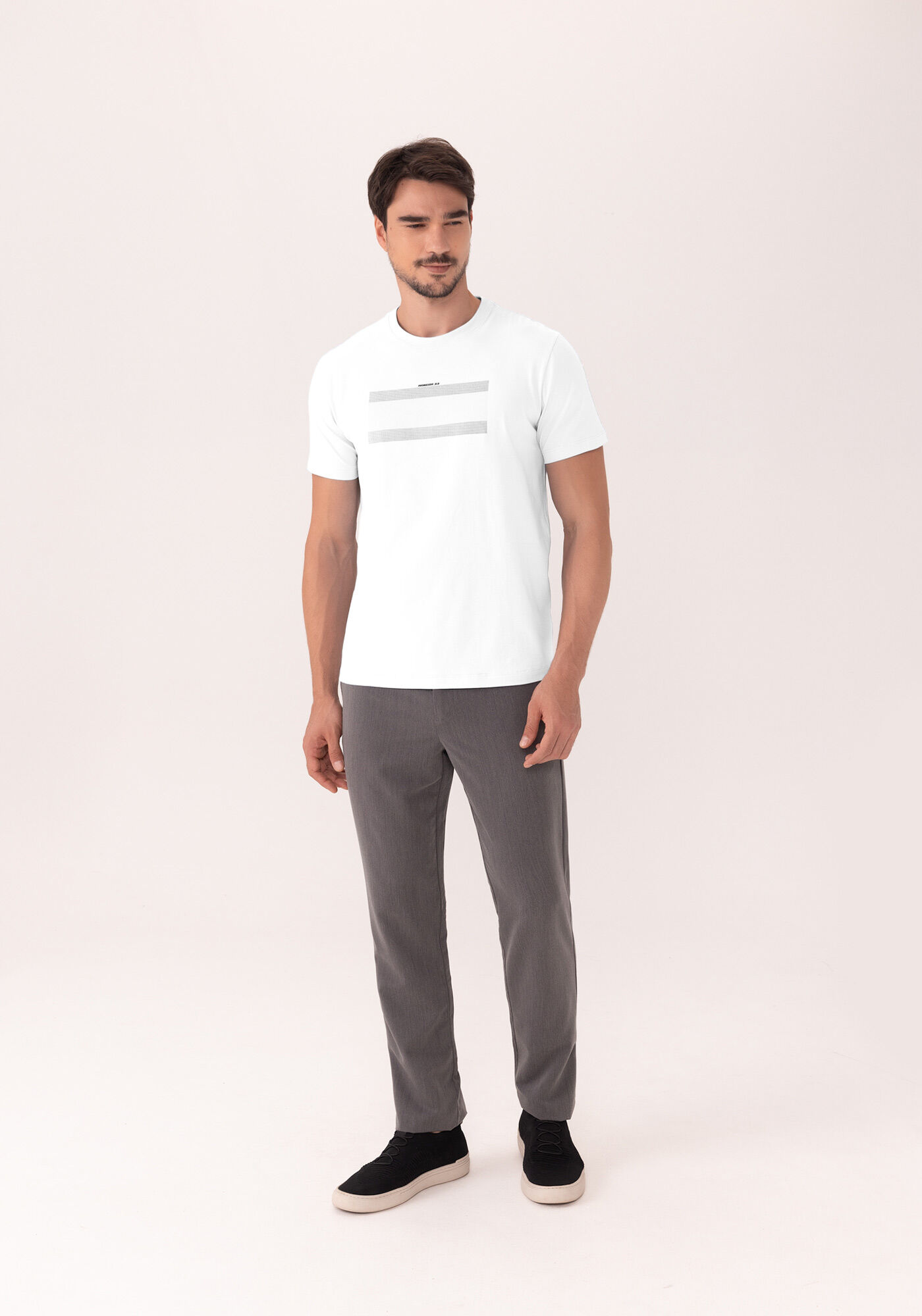 Camiseta Com Estampa Localizada Em Malha Com Elastano, AZUL EXPRIM, large.