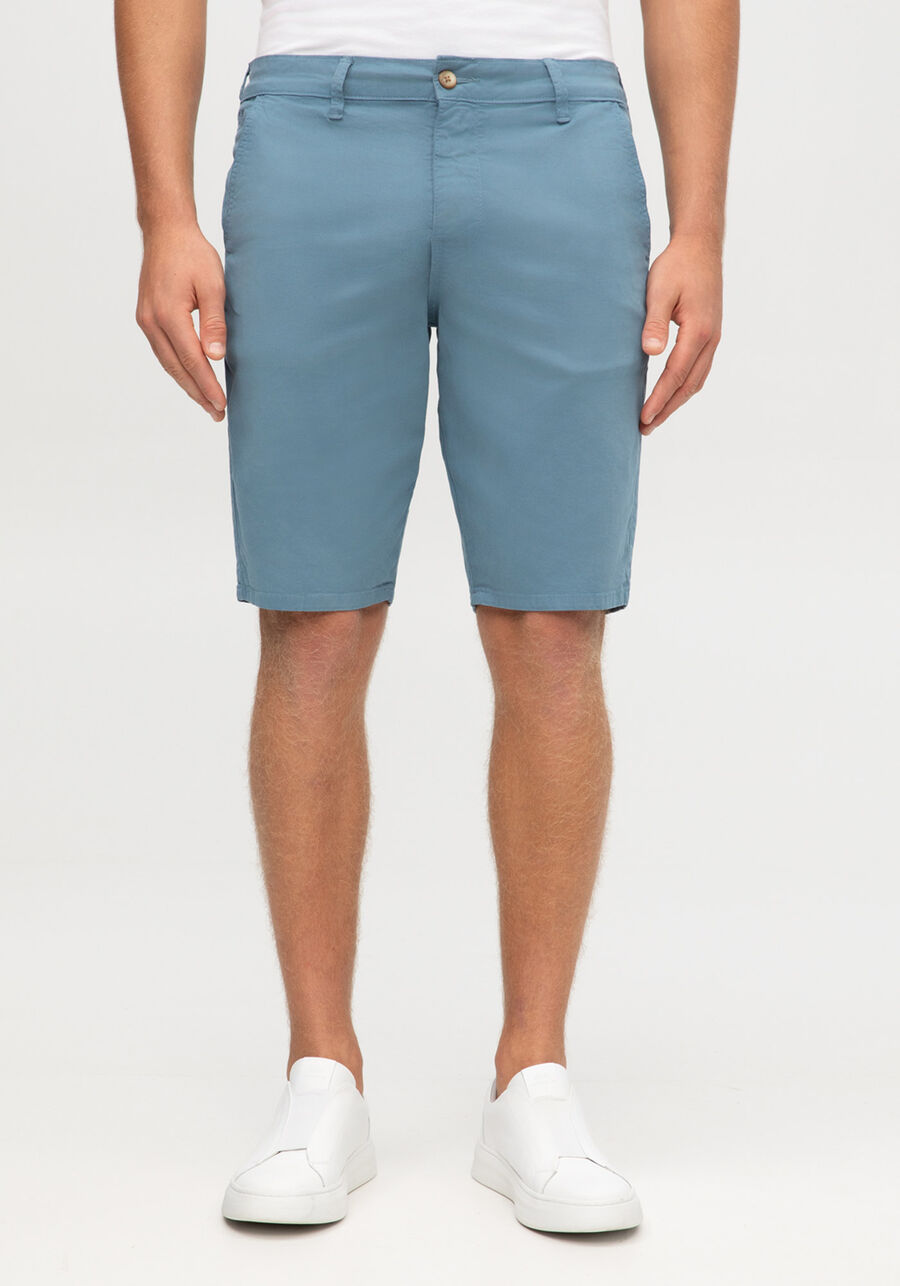 Bermuda Reta Radial Com Bolsos Em Sarja De Alfaiataria, AZUL PARAISO. Bermuda Reta Radial Com Bolsos Em Sarja De Alfaiataria, AZUL PARAISO, large.