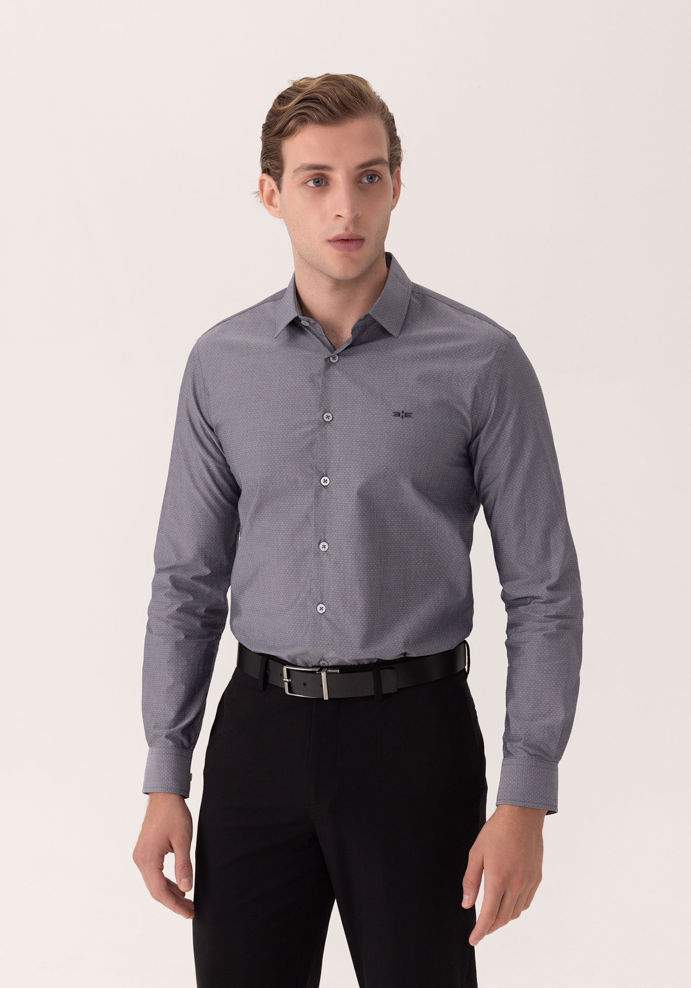 Camisa Slim Fit Em Tecido Mercerizado De Algod&atilde;o, PRETO, large.