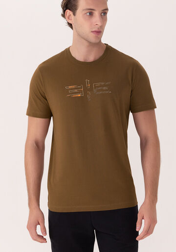 Camiseta Com Estampa Em Meia Malha Peletizada De Algodão, MARROM COASTAL. Camiseta Com Estampa Em Meia Malha Peletizada De Algodão, MARROM COASTAL, large.