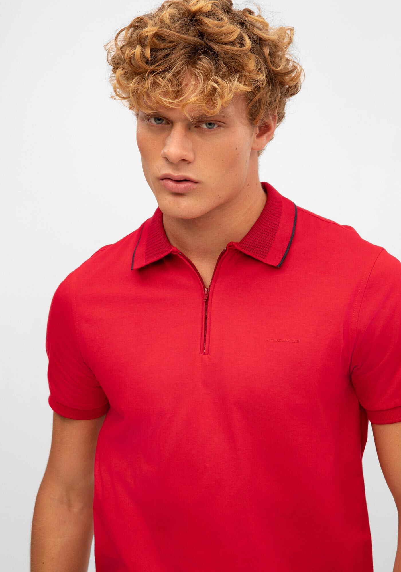 Camisa Polo Masculina com Z&iacute;per Gola, VERMELHO NATTY, large.