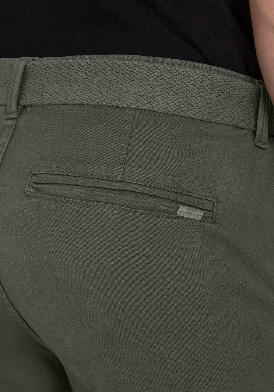 Bermuda Sarja Reta Cargo com Cinto, VERDE FURIA. Bermuda Sarja Reta Cargo com Cinto, VERDE FURIA, large.