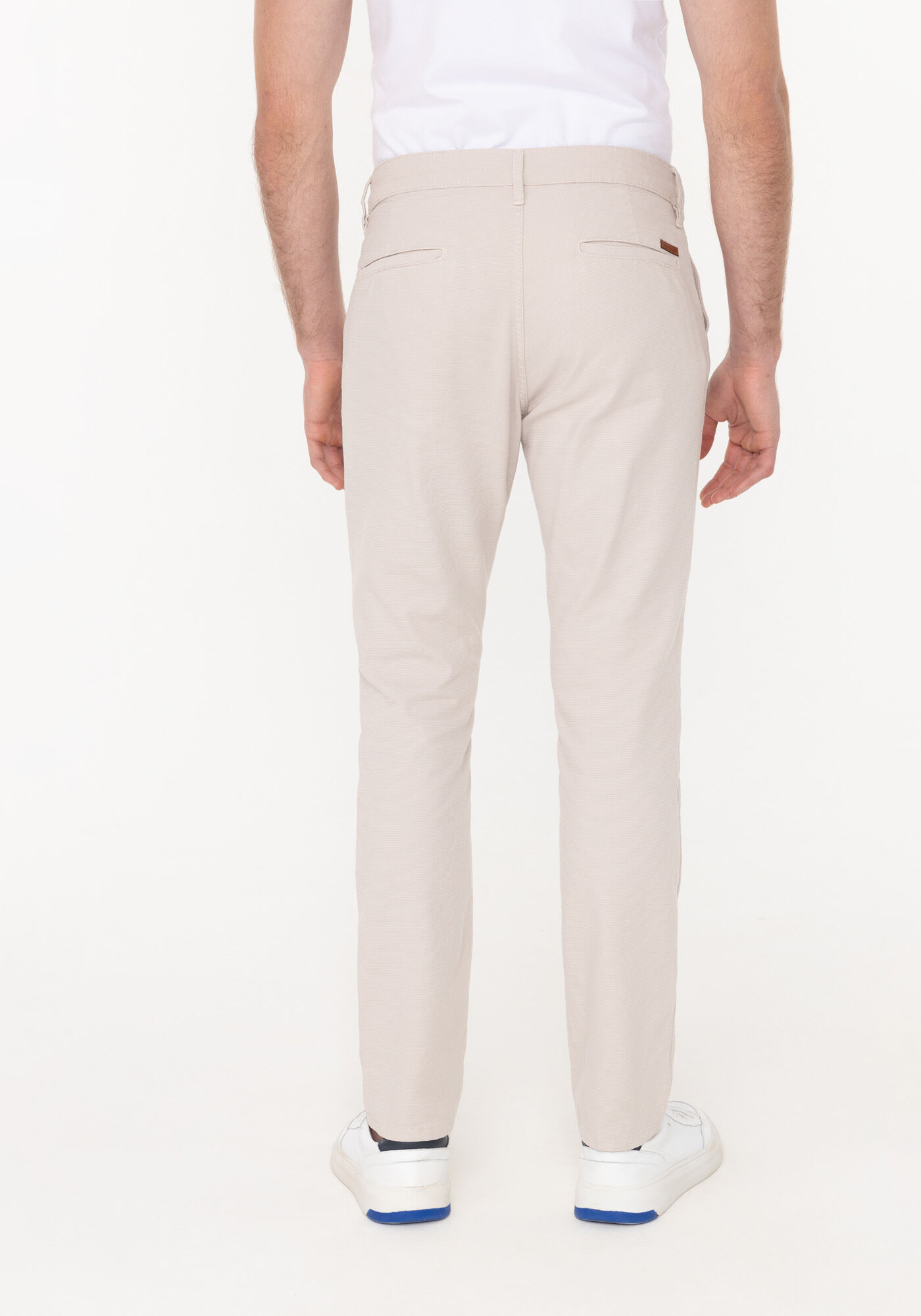 Cal&ccedil;a Slim Em Sarja Texturizada Com Elastano Turbofan, BEGE GELO, large.