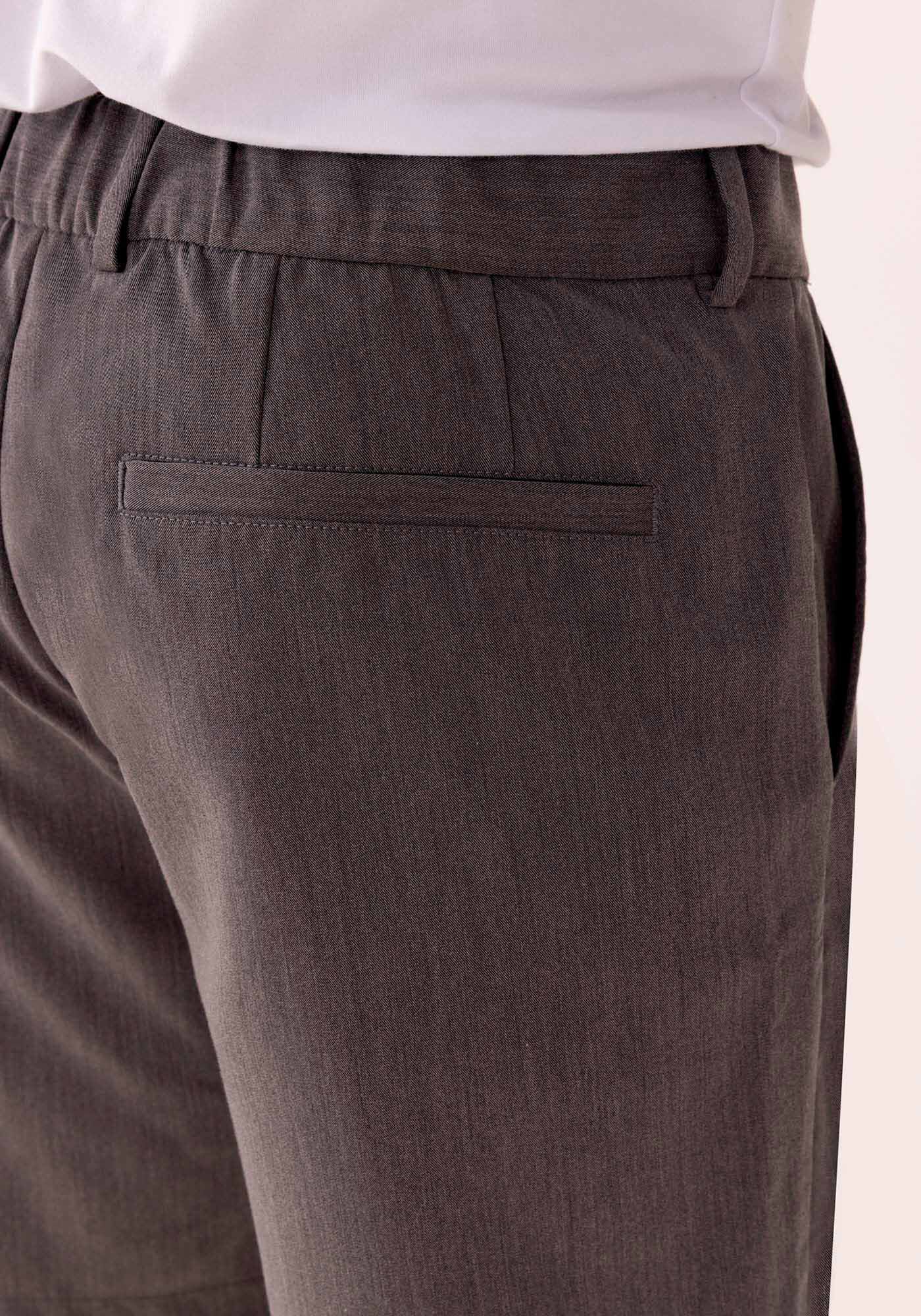 Bermuda Com Bolsos E Passantes Em Tecido Plano, MESCLA MEDIO, large.