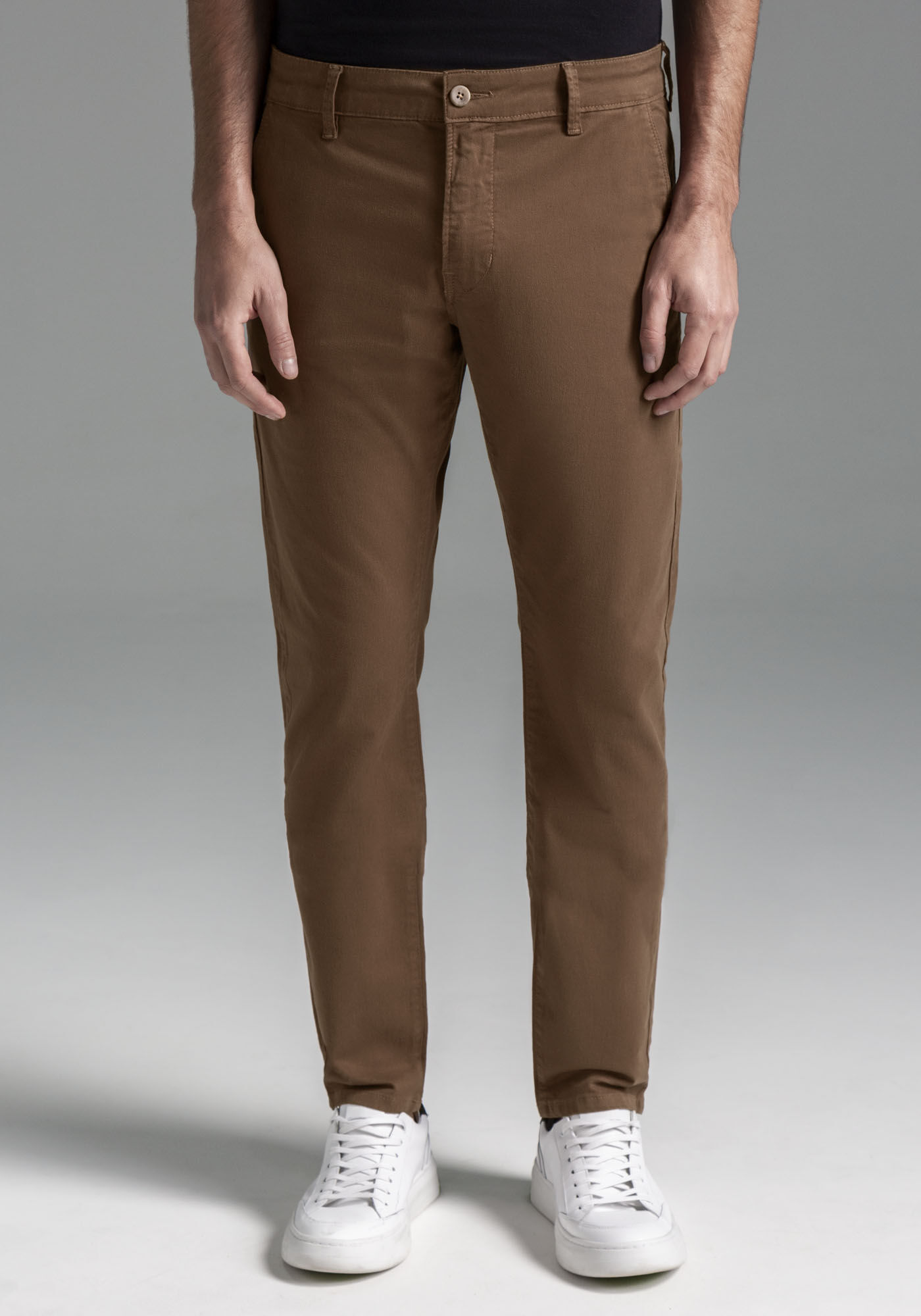 Cal&ccedil;a Slim Turbofan Em Sarja Com Elastano, MARROM COFFEE, large.