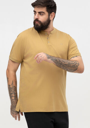 Camisa Masculina Big & Tall em Malha com Gola Padre, BEGE FUSION. Camisa Masculina Big & Tall em Malha com Gola Padre, BEGE FUSION, large.