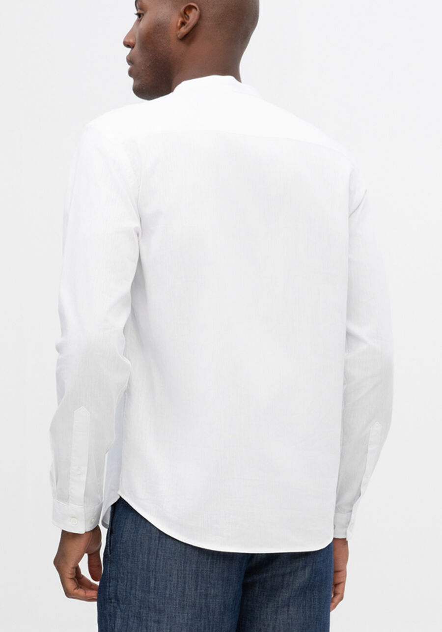Camisa Bata Slim Fit De Mangas Longas Com Linho, BRANCO. Camisa Bata Slim Fit De Mangas Longas Com Linho, BRANCO, large.